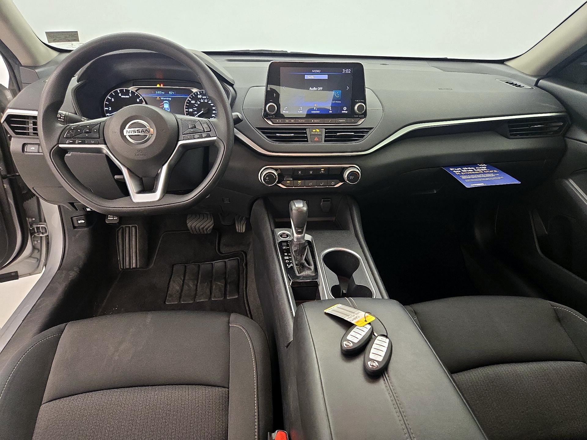 Thumbnail: 2022 Nissan Altima - 9