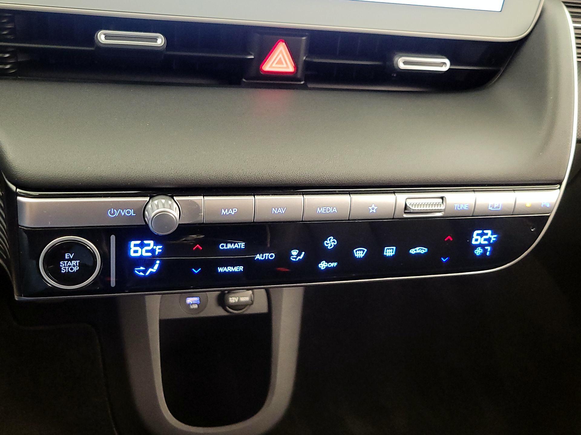 Thumbnail: 2024 Hyundai Ioniq 5 - 17