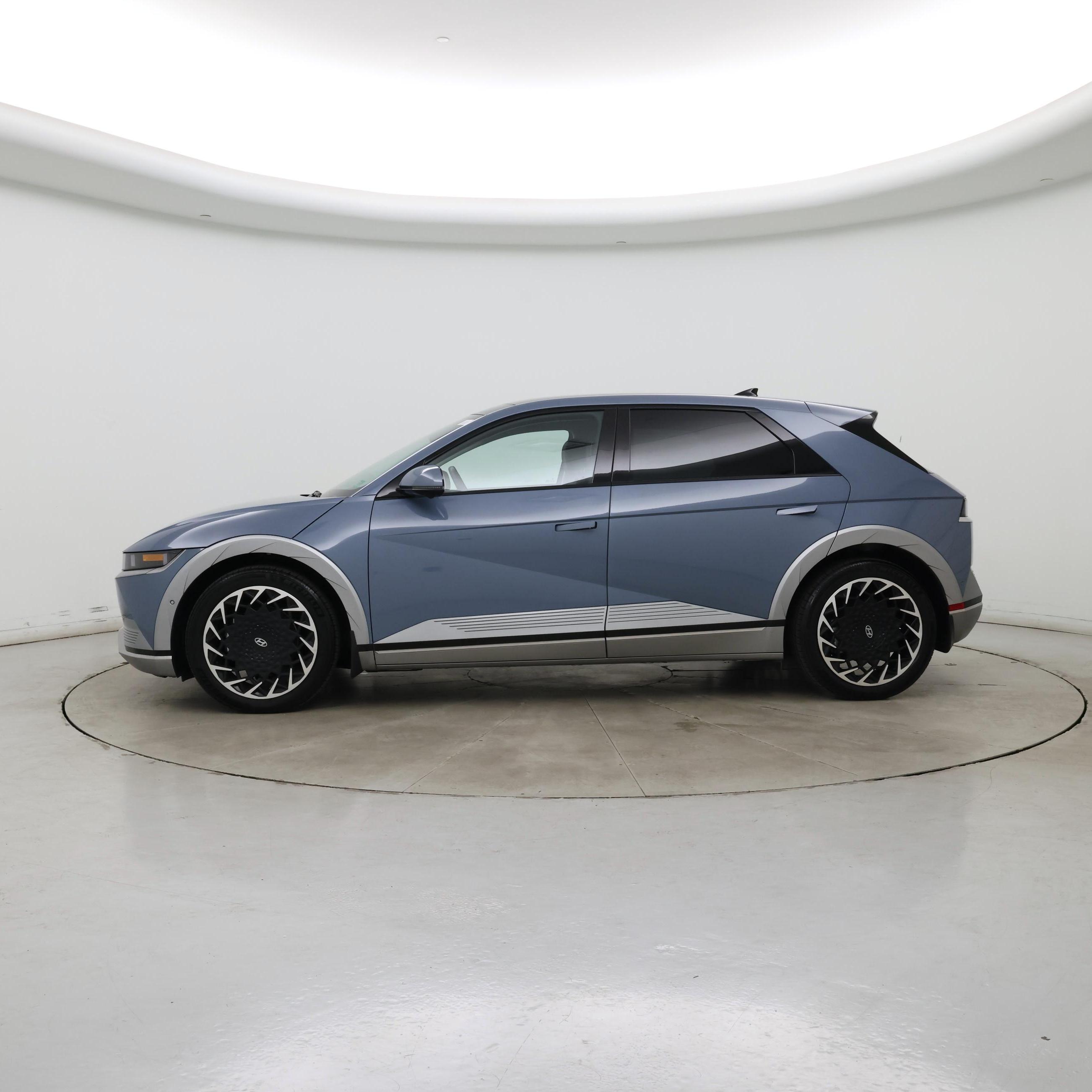 Thumbnail: 2024 Hyundai Ioniq 5 - 3
