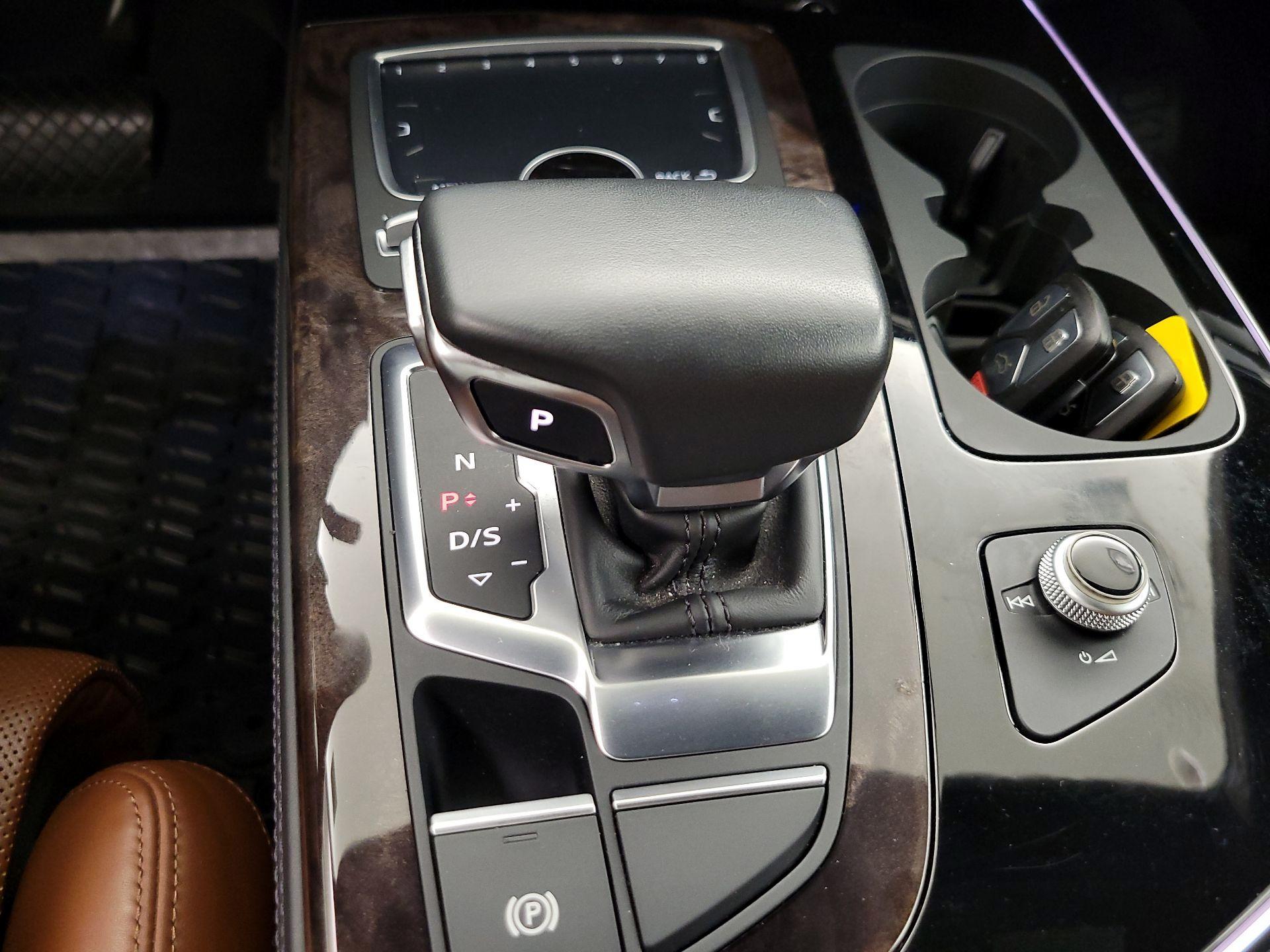 Thumbnail: 2018 Audi Q7 - 18