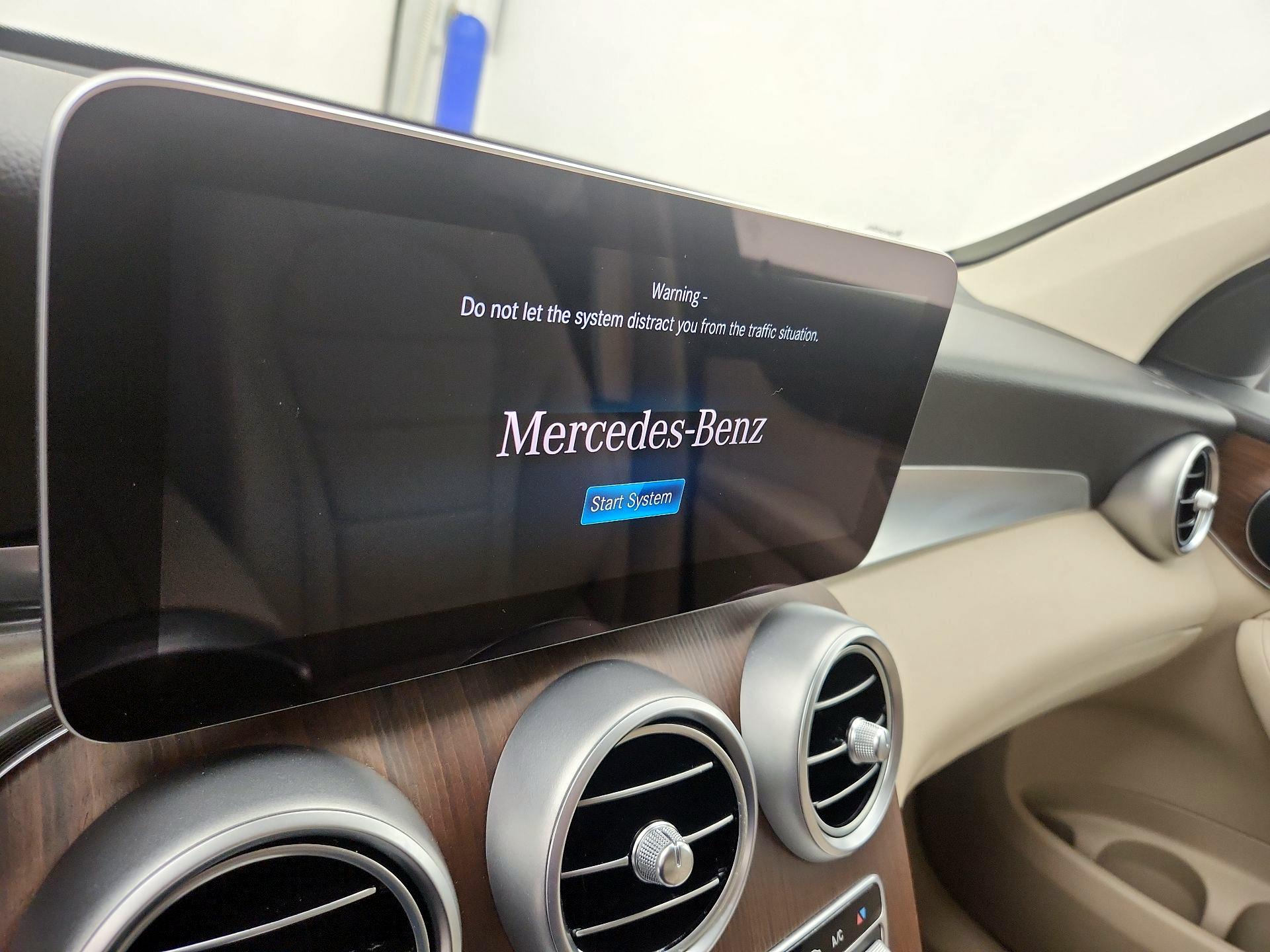 Thumbnail: 2022 Mercedes-Benz GLC - 15