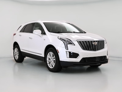 White 2022 Cadillac XT5 Luxury