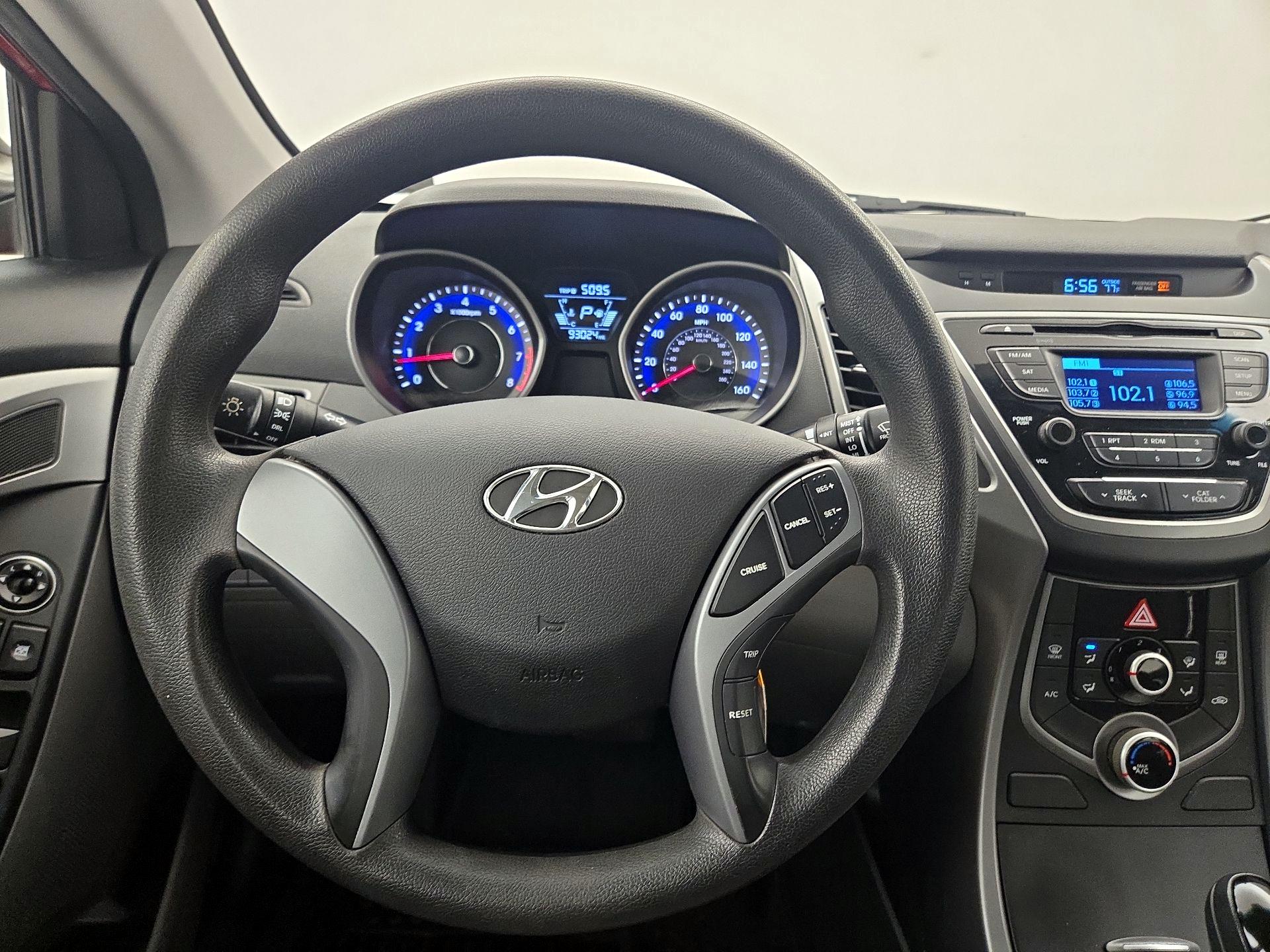 Thumbnail: 2016 Hyundai Elantra - 10