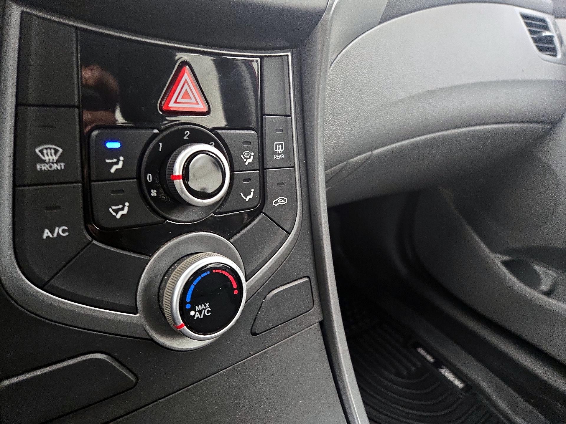 Thumbnail: 2016 Hyundai Elantra - 15