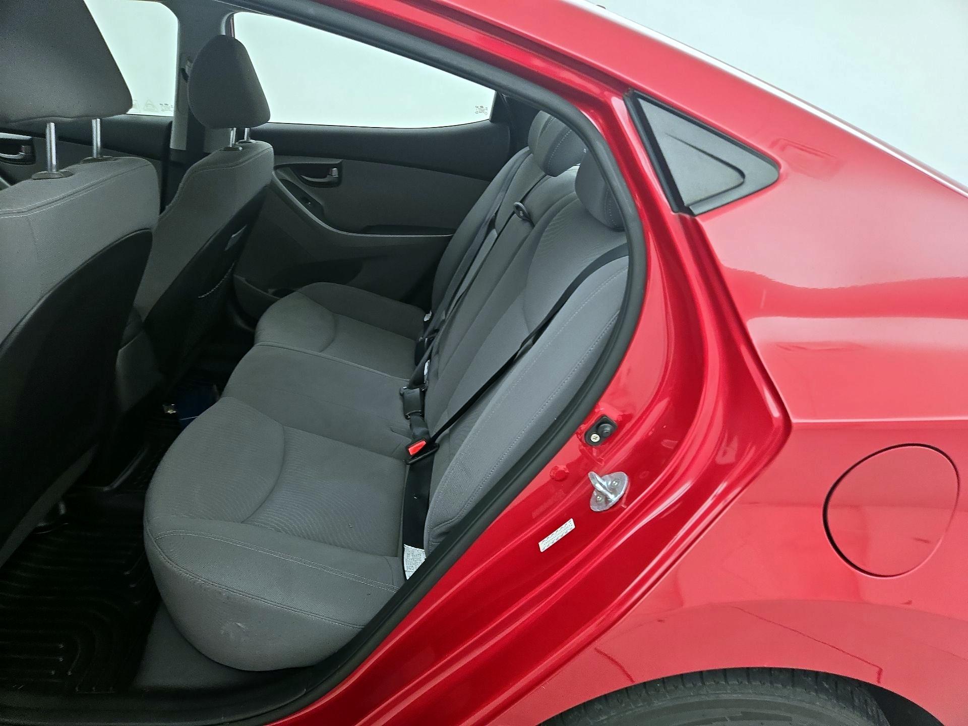 Thumbnail: 2016 Hyundai Elantra - 18
