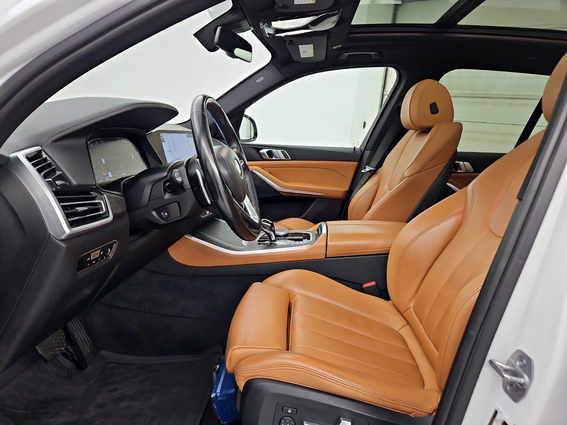 Thumbnail: 2022 BMW X5 - 11
