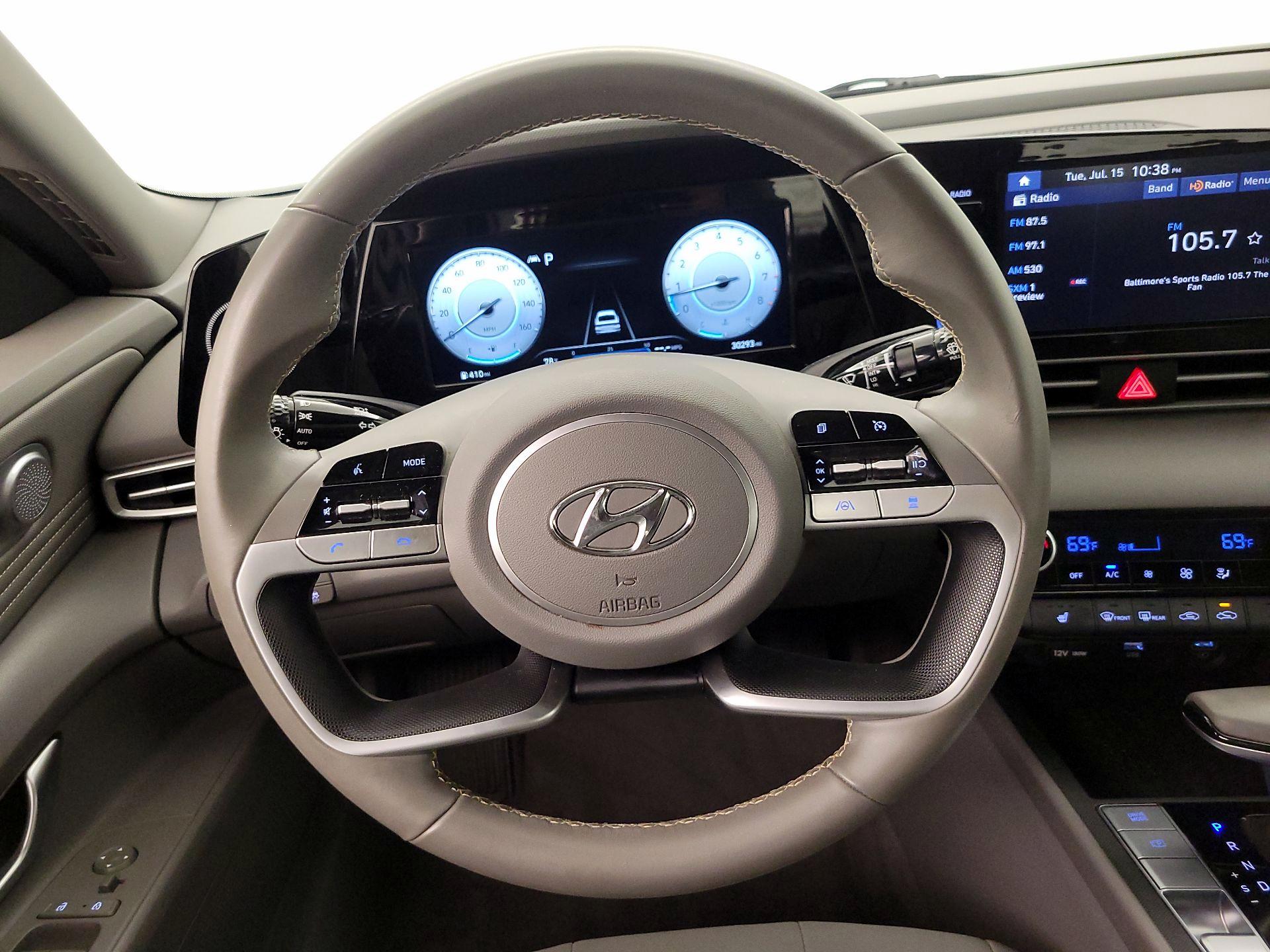 Thumbnail: 2022 Hyundai Elantra - 10