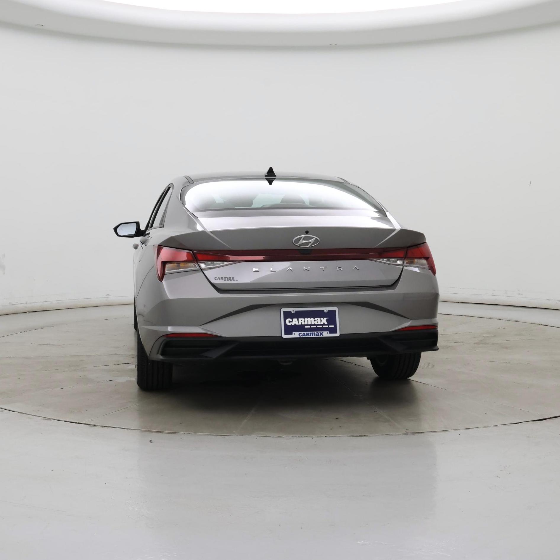 Thumbnail: 2022 Hyundai Elantra - 6