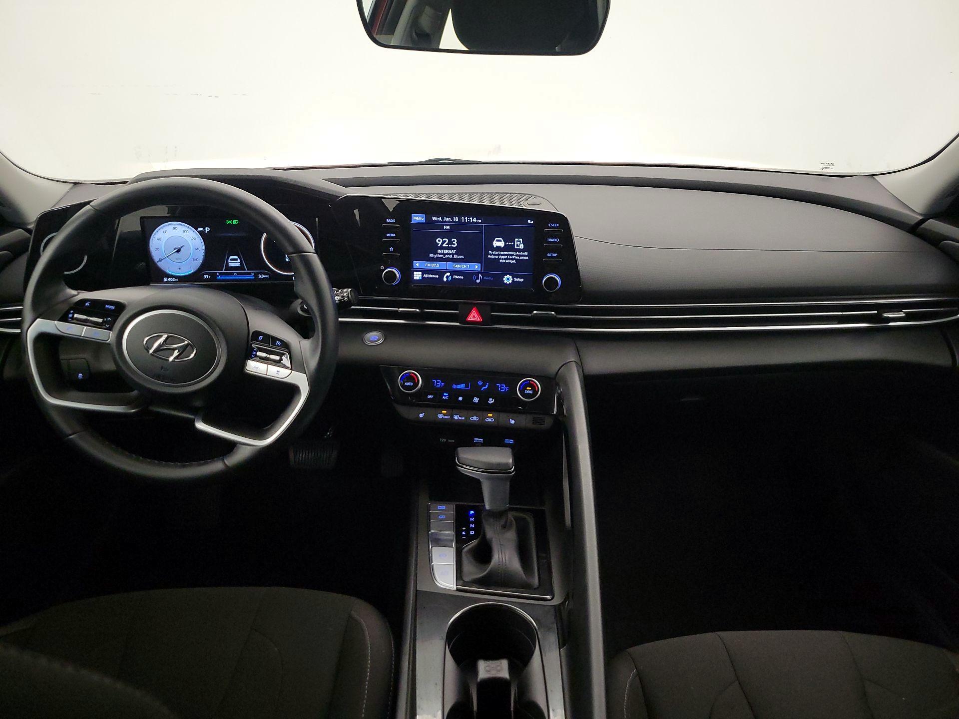Thumbnail: 2022 Hyundai Elantra - 9