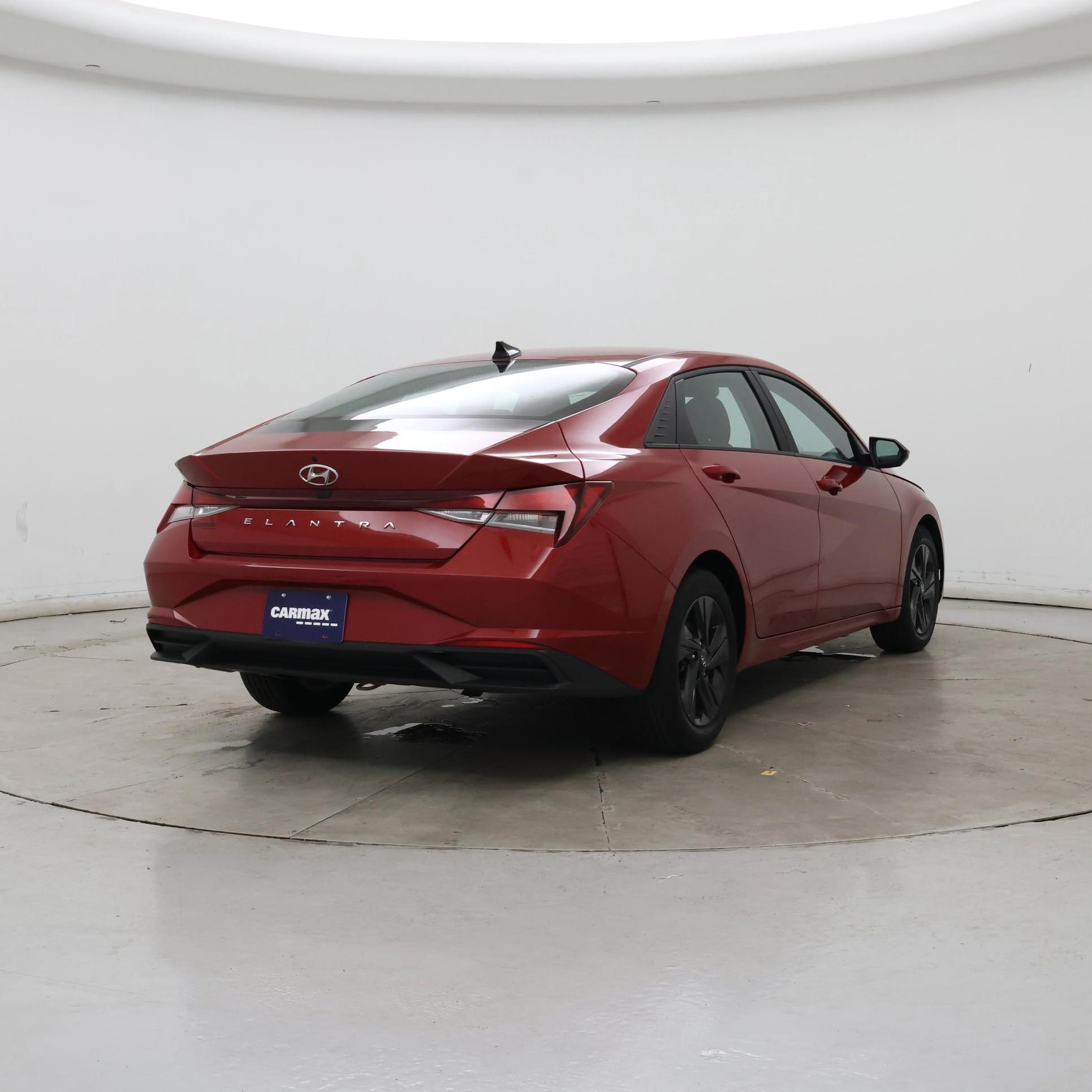 Thumbnail: 2022 Hyundai Elantra - 8