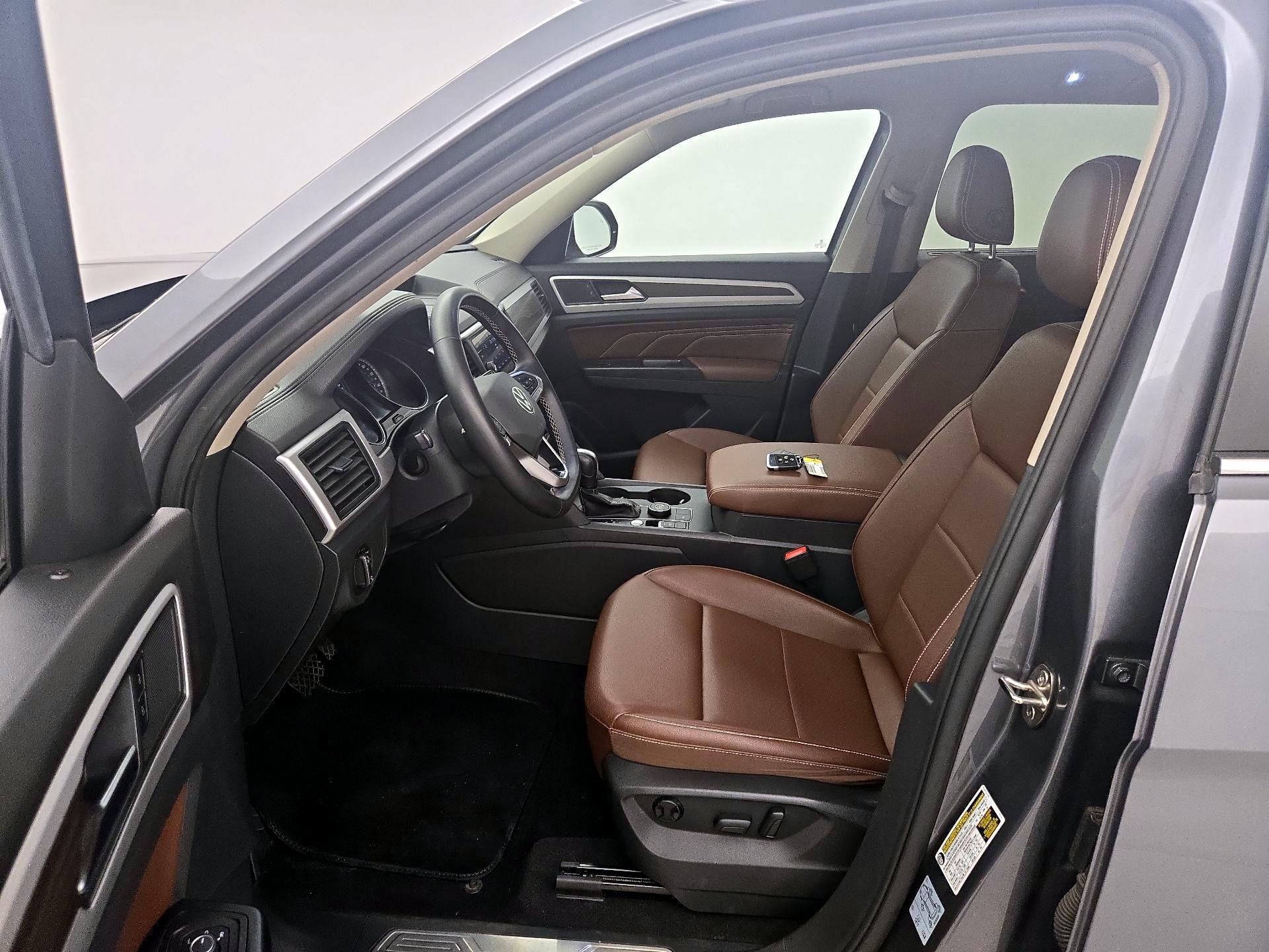 Thumbnail: 2021 Volkswagen Atlas - 11
