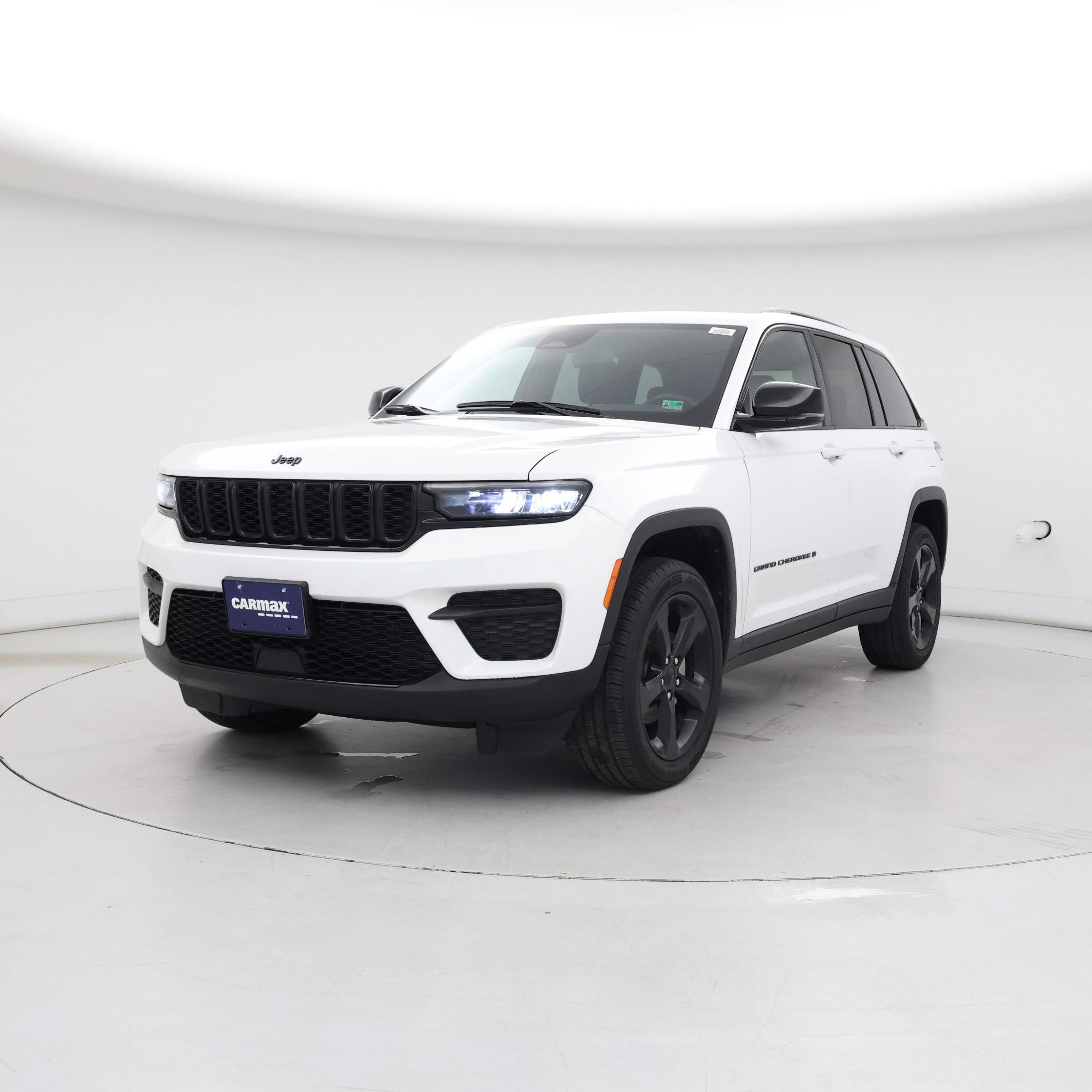 Thumbnail: 2023 Jeep Grand Cherokee - 4