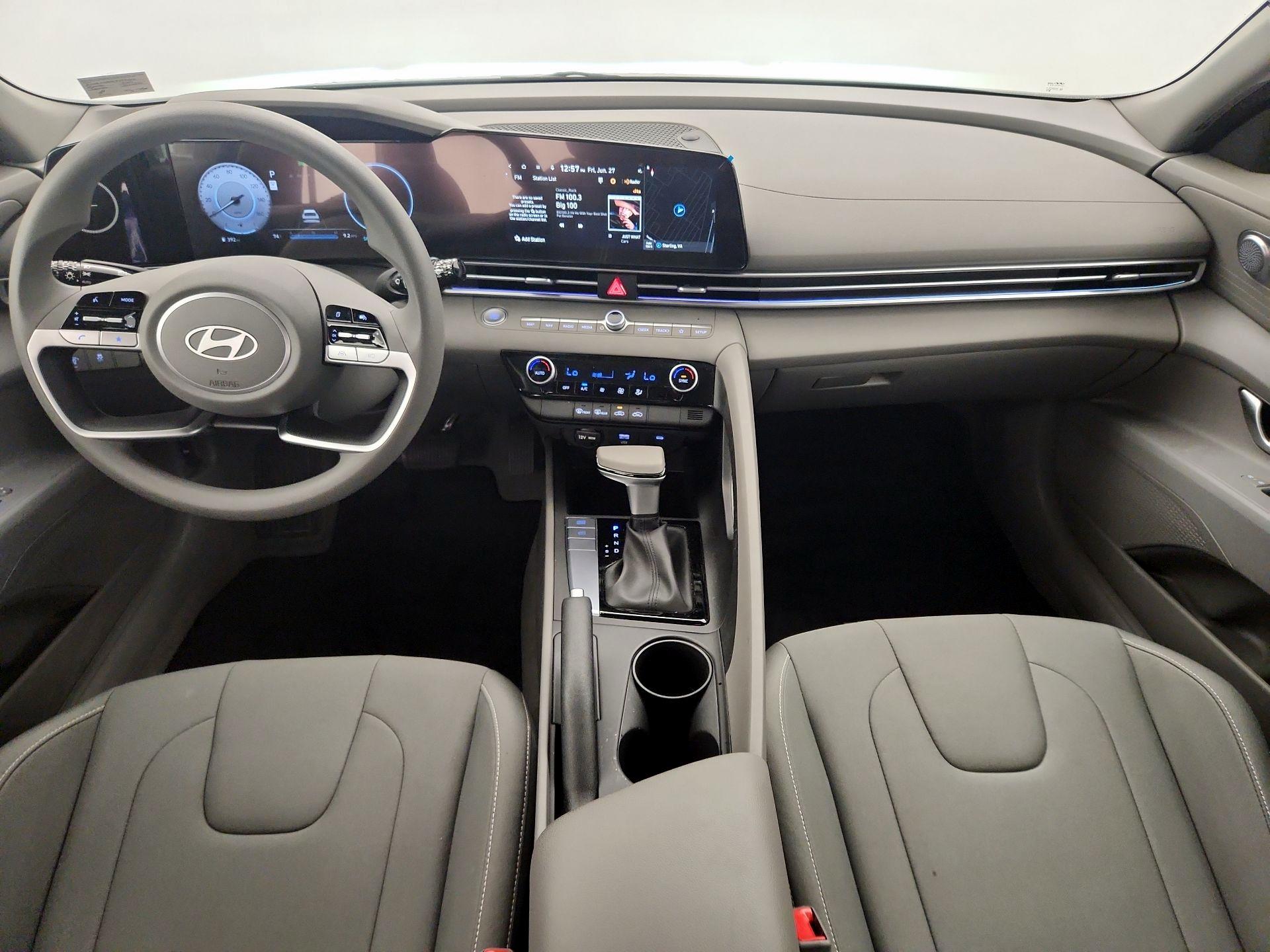 Thumbnail: 2024 Hyundai Elantra - 9