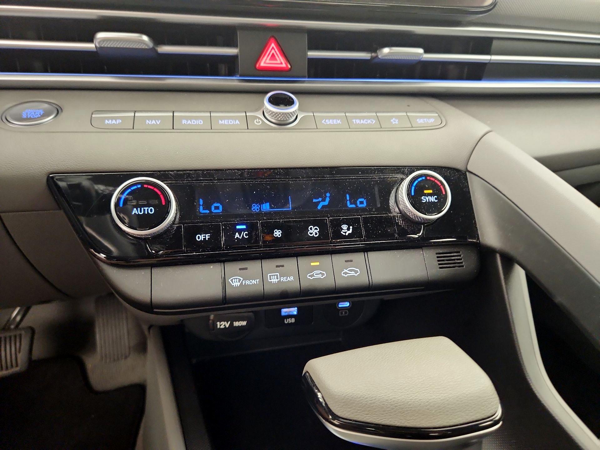 Thumbnail: 2024 Hyundai Elantra - 16