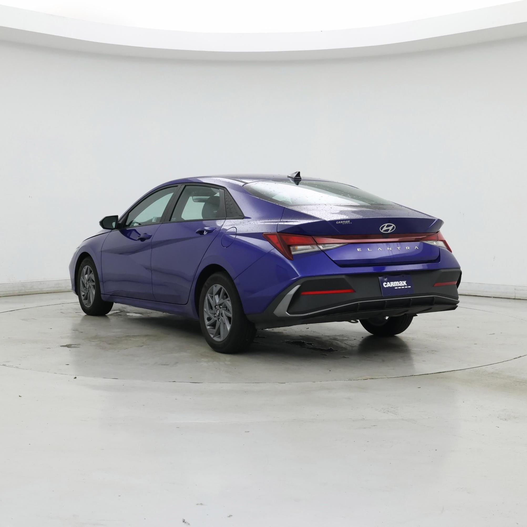 Thumbnail: 2024 Hyundai Elantra - 2