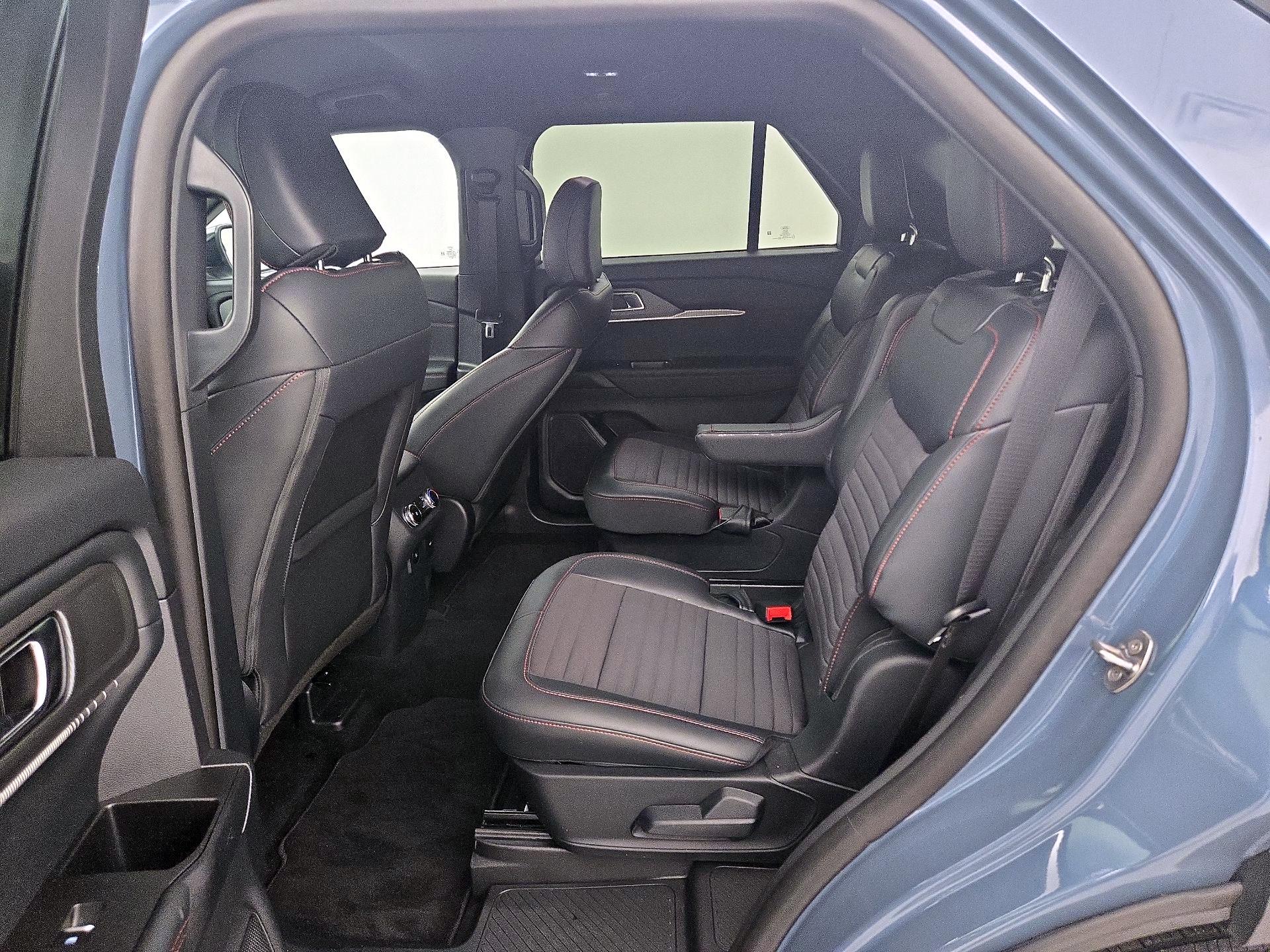 Thumbnail: 2025 Ford Explorer - 20