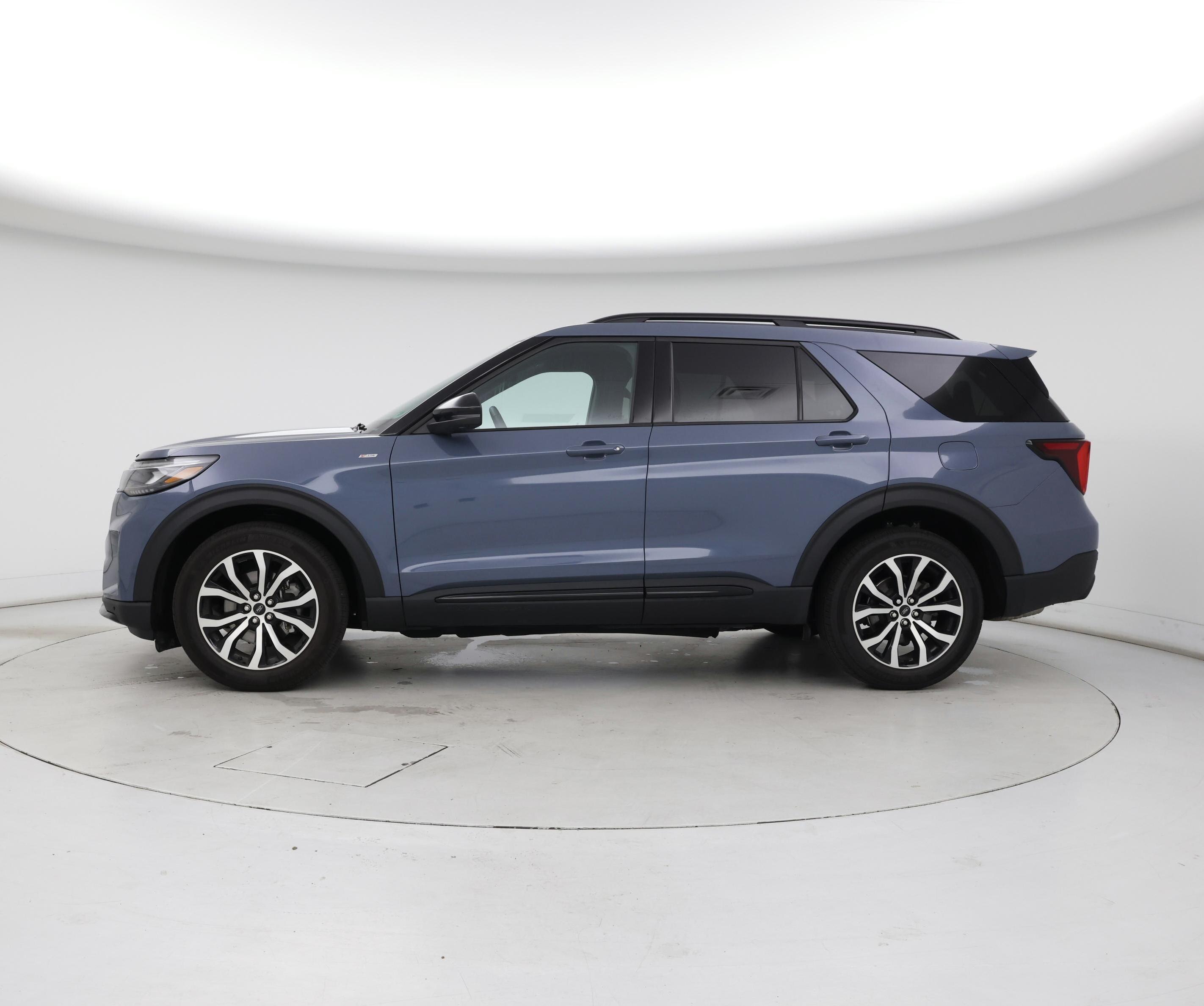 Thumbnail: 2025 Ford Explorer - 3