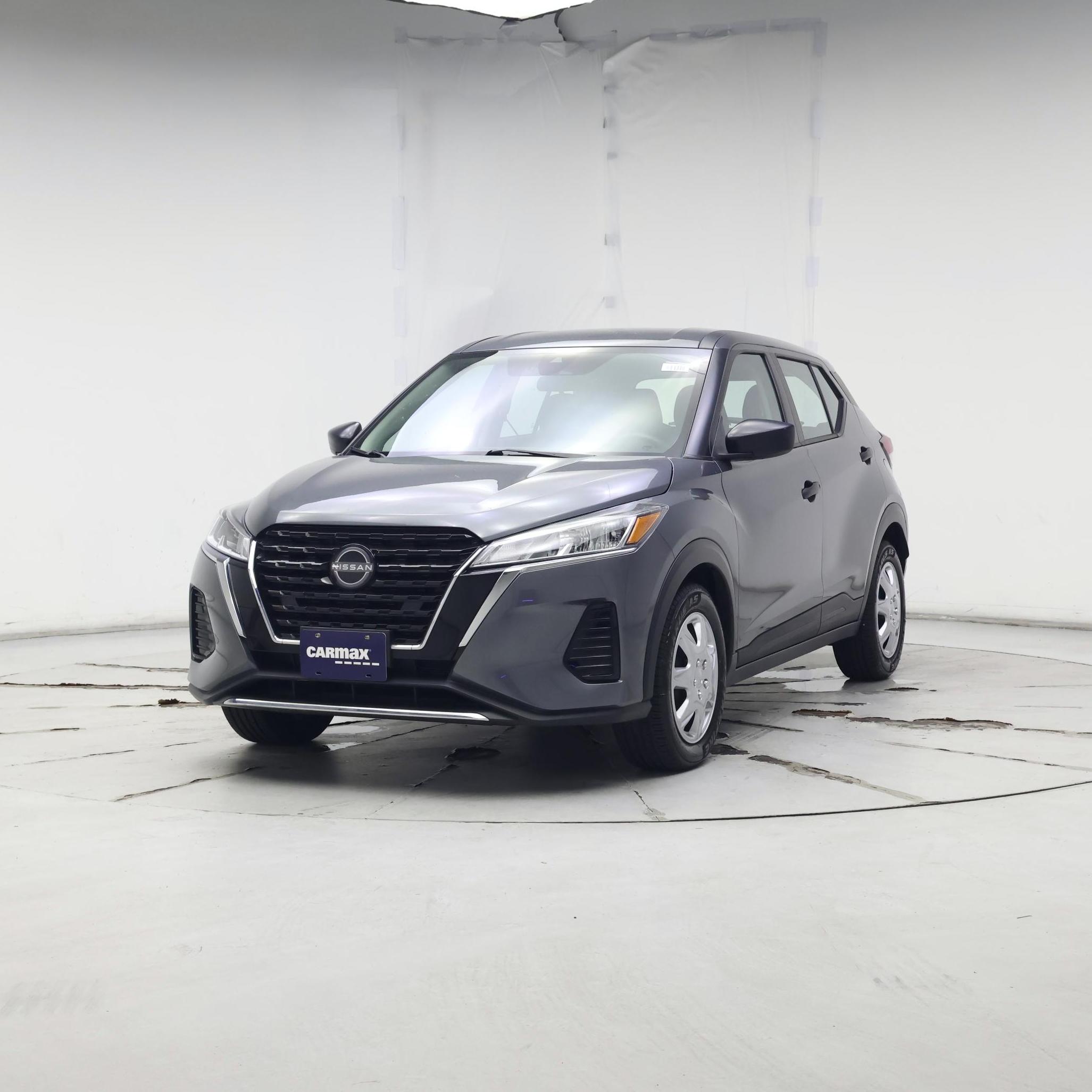 Thumbnail: 2023 Nissan Kicks - 4