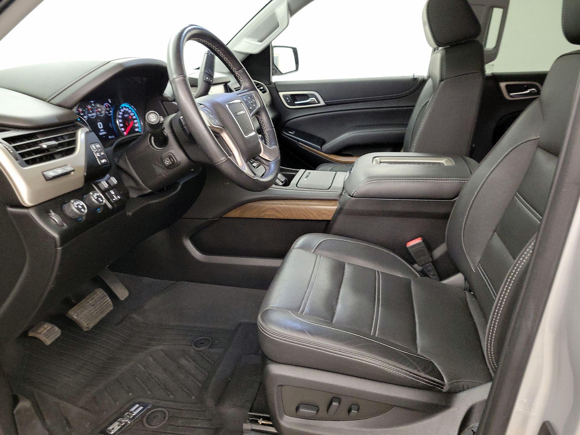 Thumbnail: 2020 GMC Yukon XL - 11