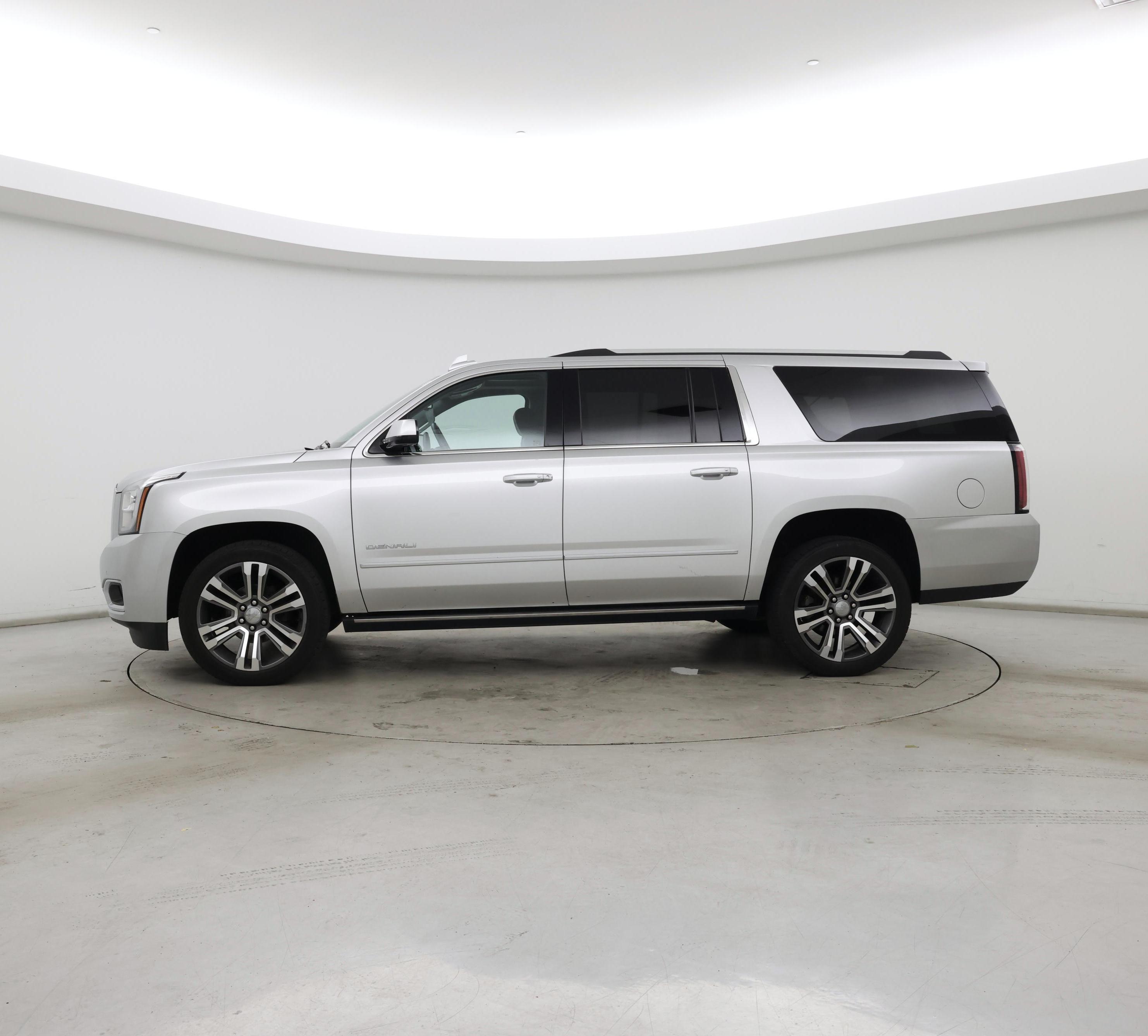 Thumbnail: 2020 GMC Yukon XL - 3