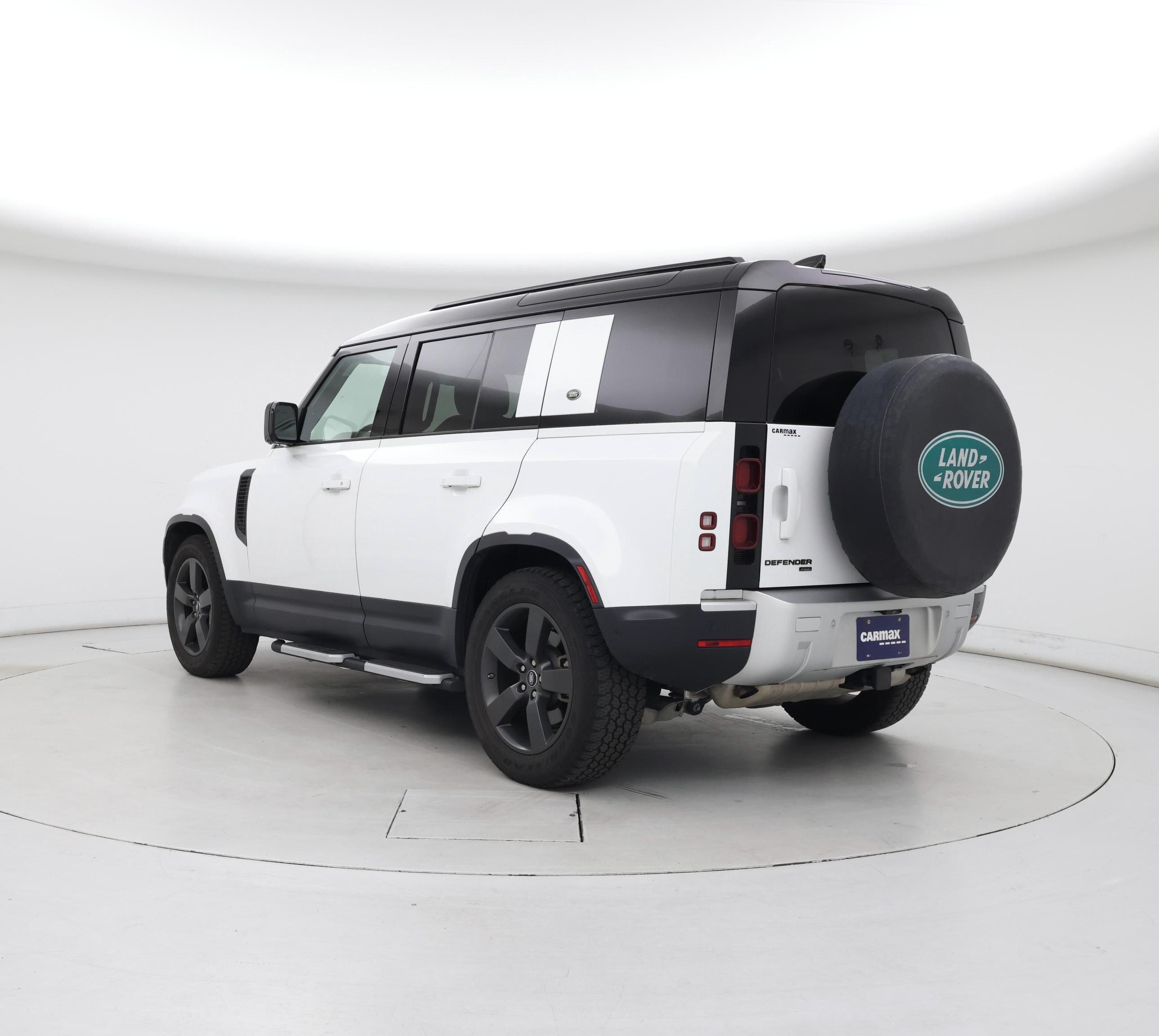 Thumbnail: 2021 Land Rover Defender - 2