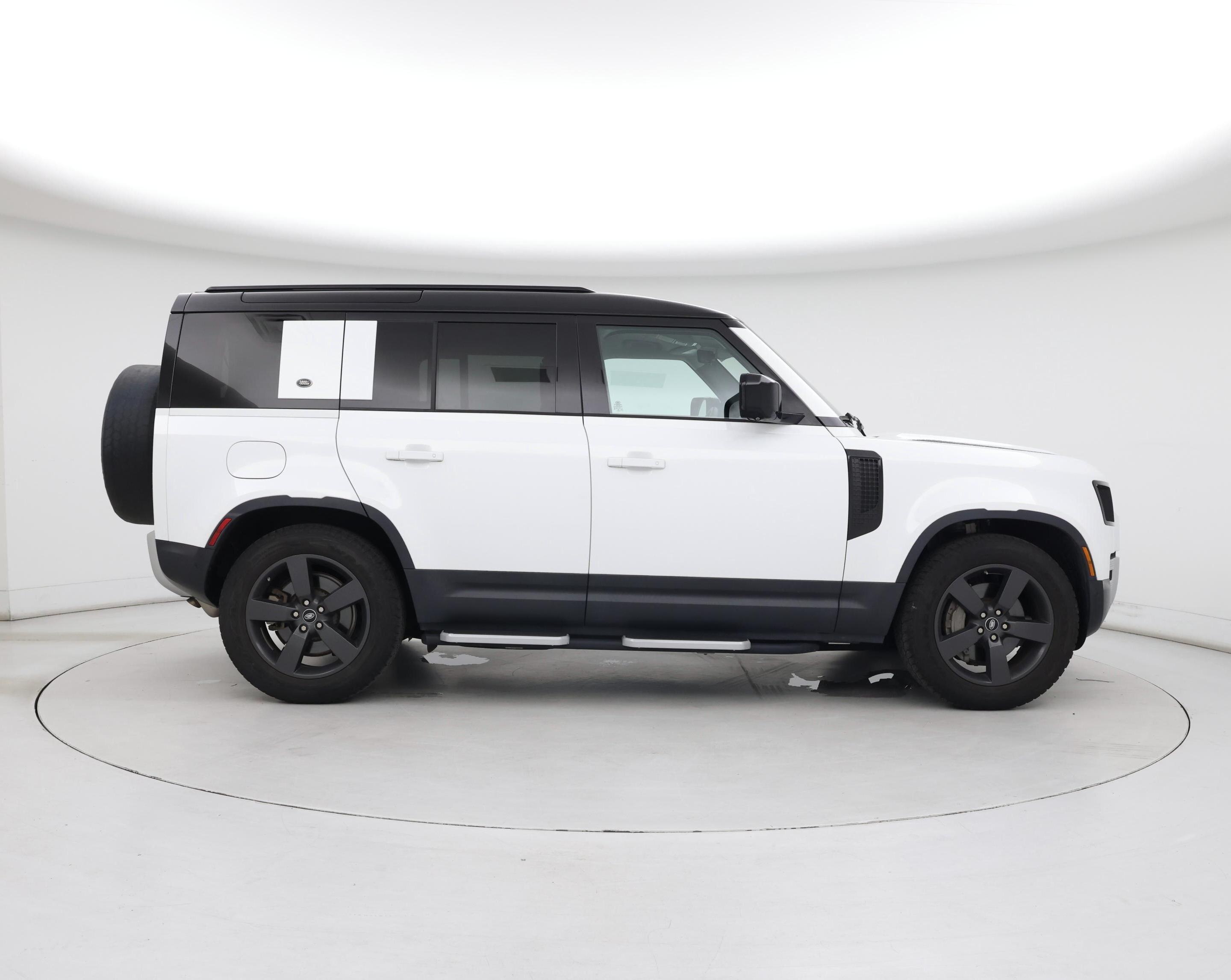 Thumbnail: 2021 Land Rover Defender - 7