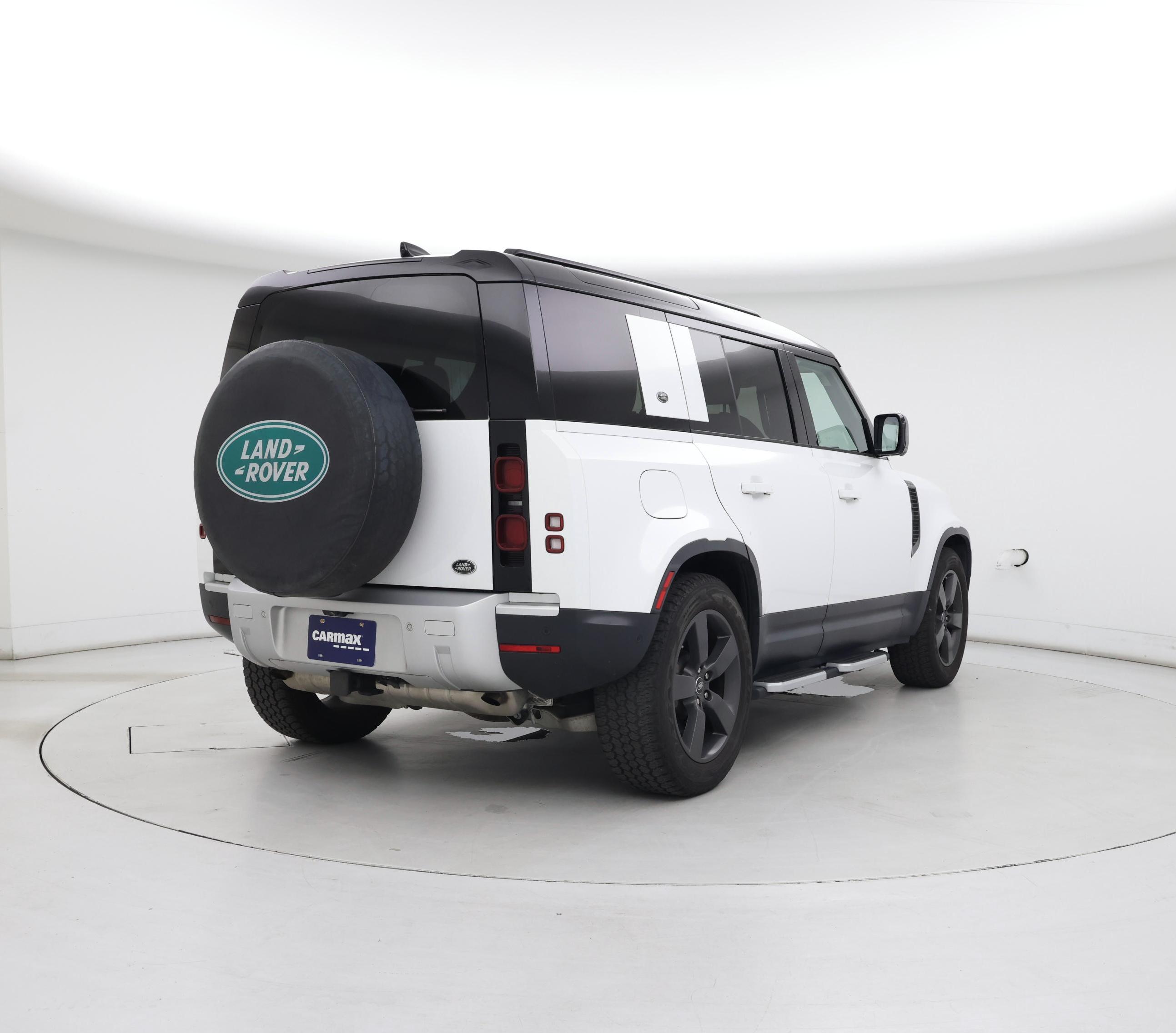 Thumbnail: 2021 Land Rover Defender - 8