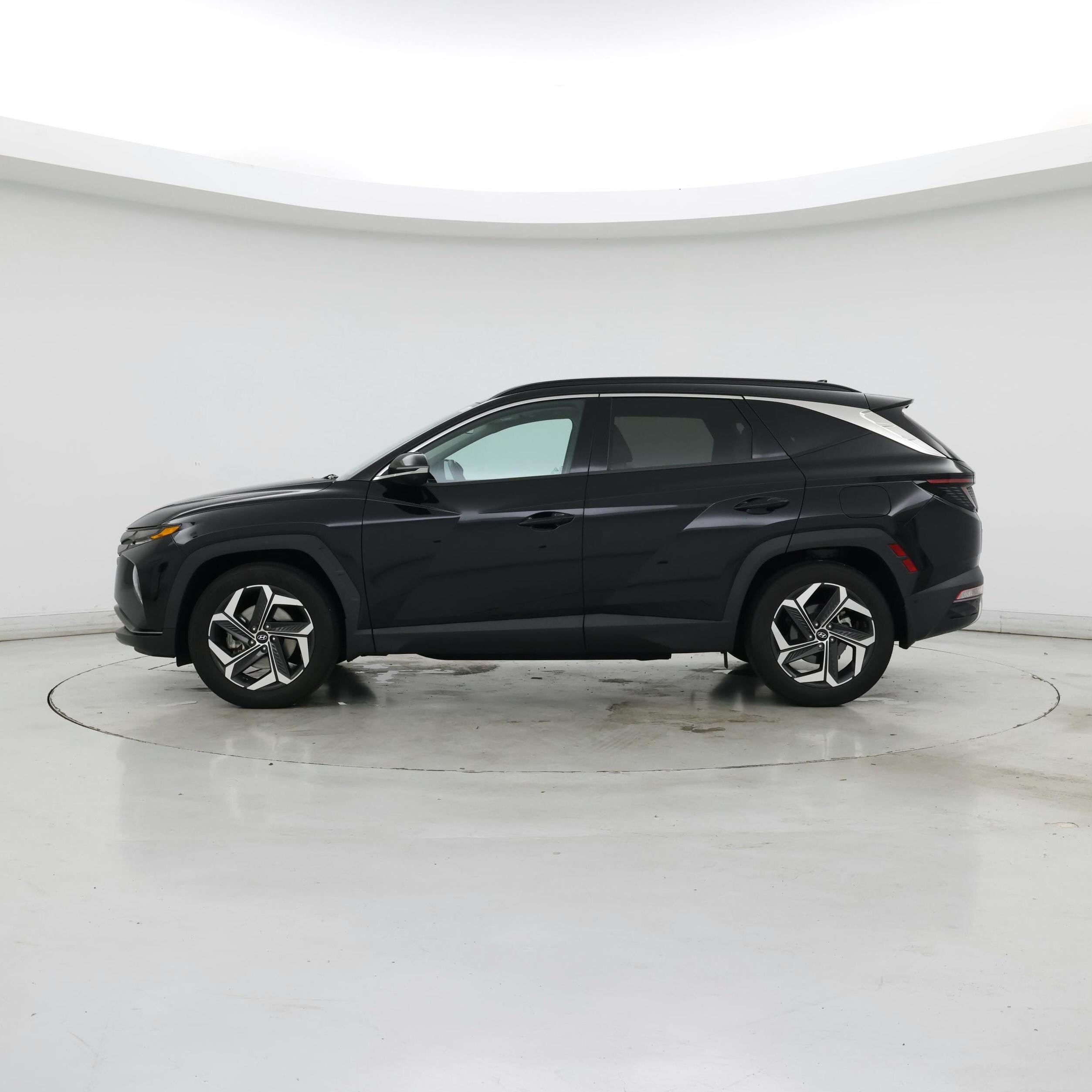 Thumbnail: 2022 Hyundai Tucson - 3
