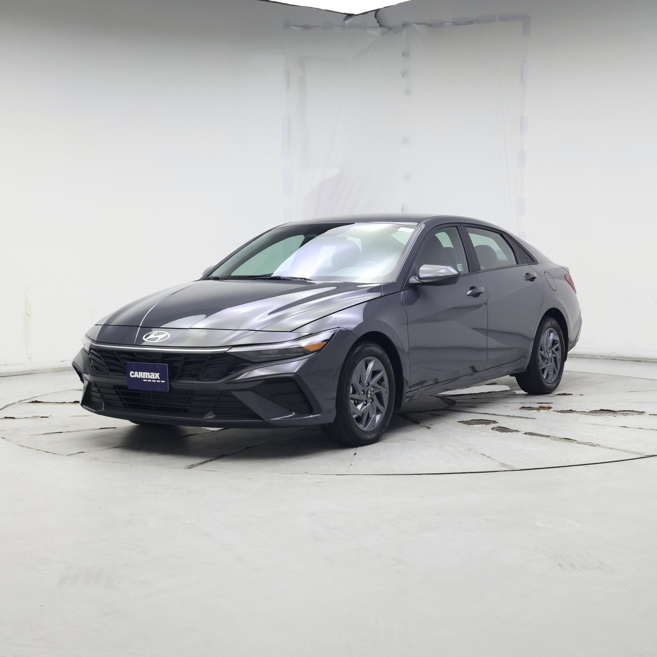 Thumbnail: 2024 Hyundai Elantra - 4