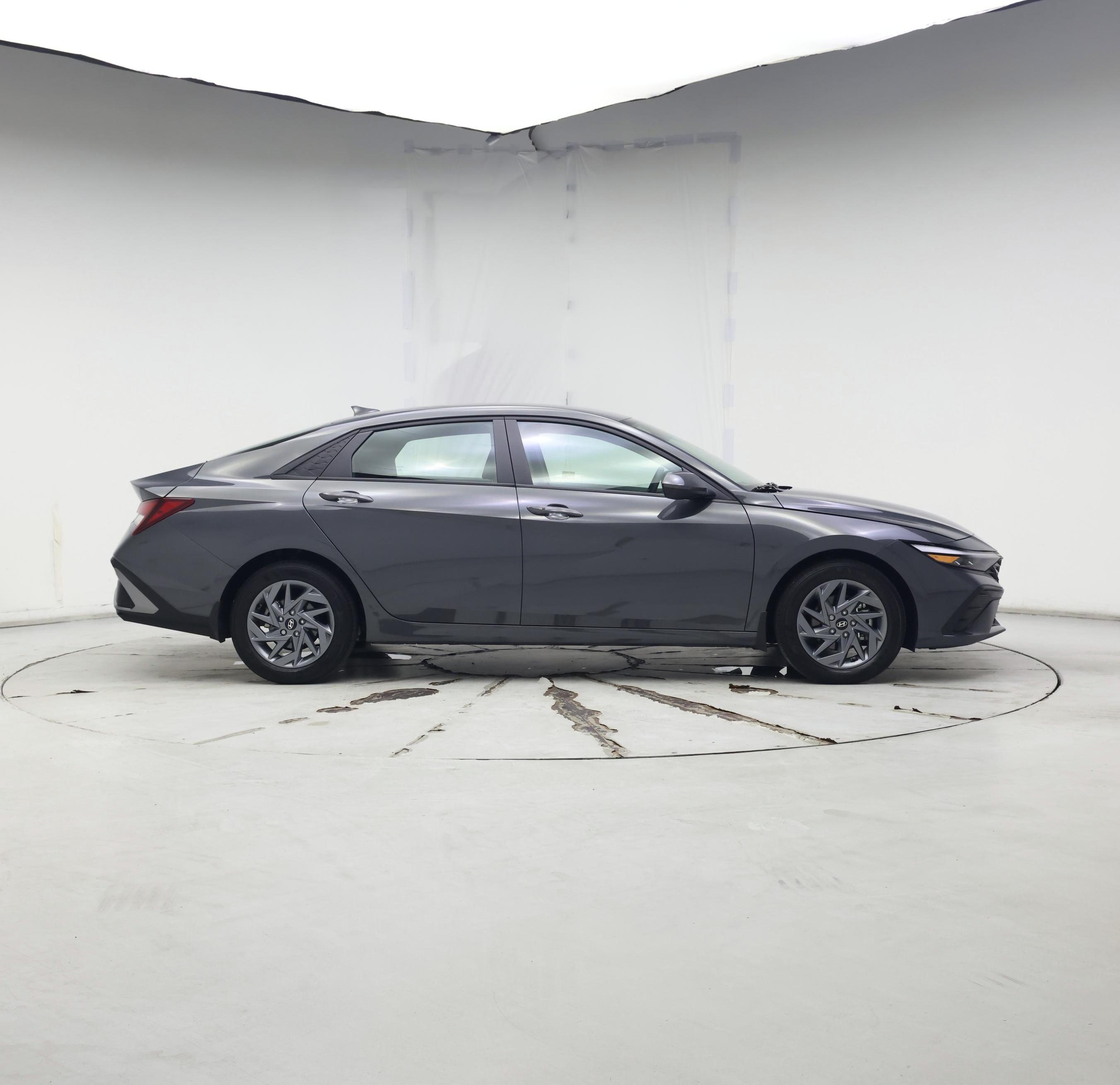Thumbnail: 2024 Hyundai Elantra - 7