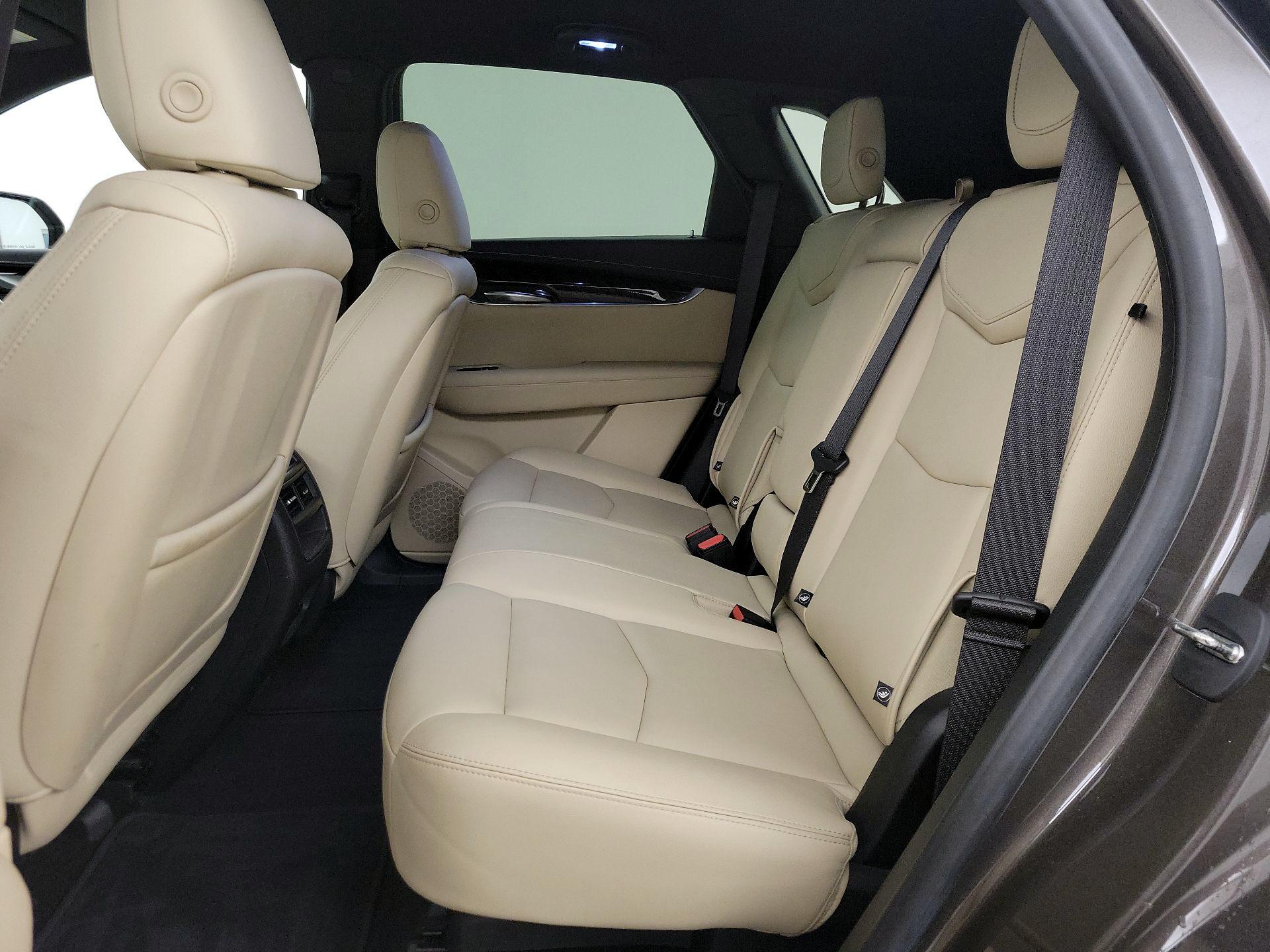 Thumbnail: 2019 Cadillac XT5 - 19