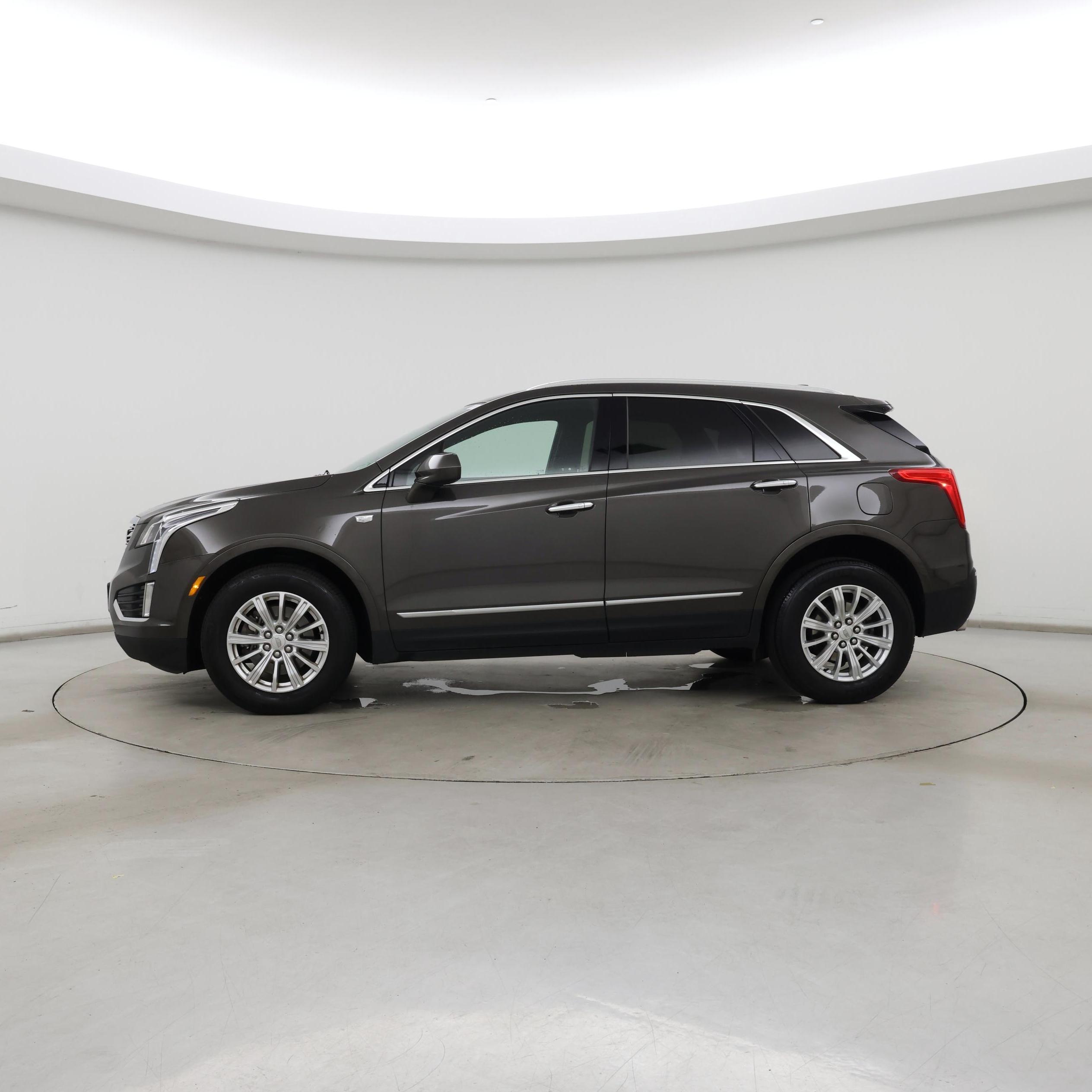 Thumbnail: 2019 Cadillac XT5 - 3