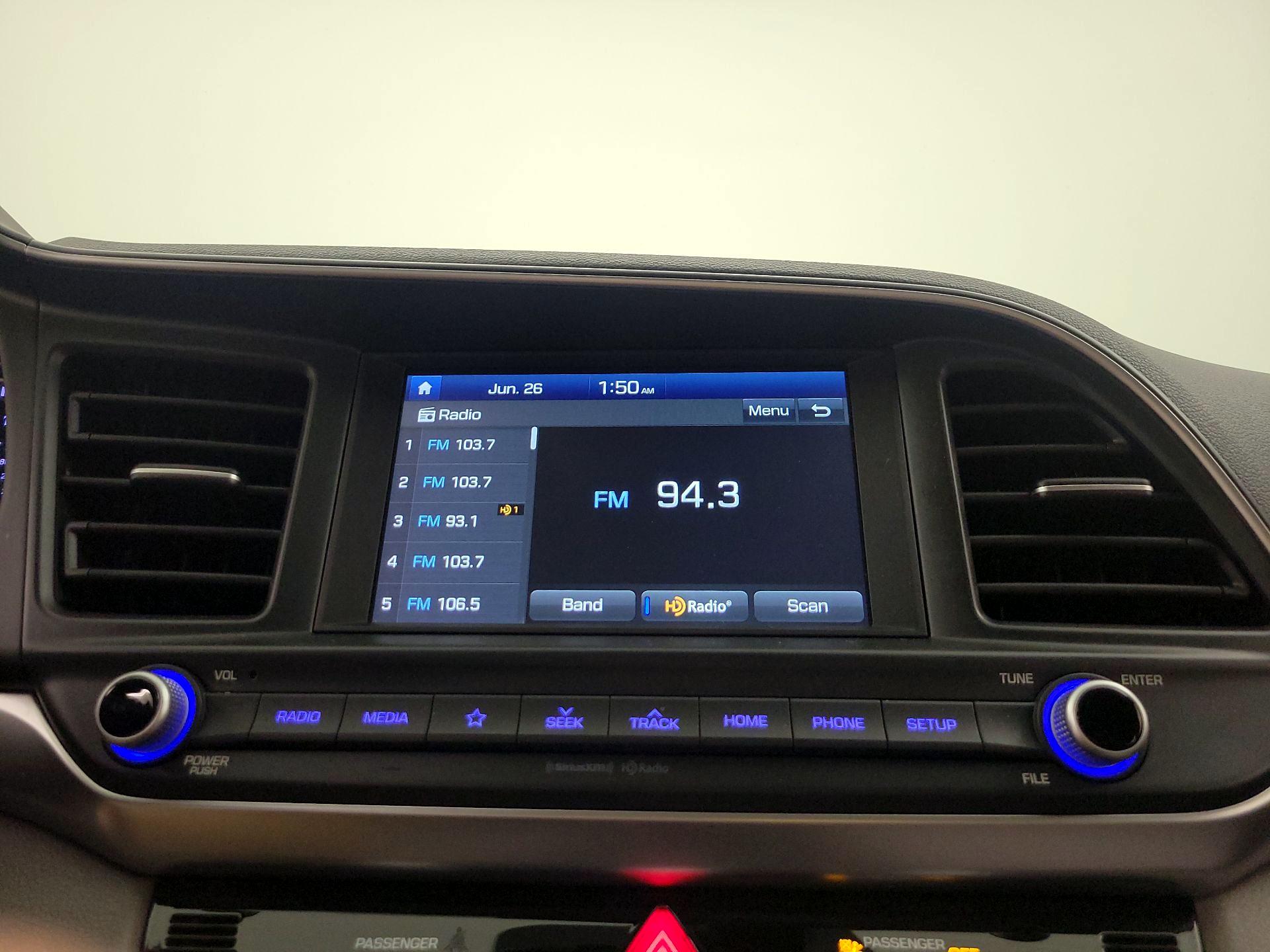Thumbnail: 2020 Hyundai Elantra - 15