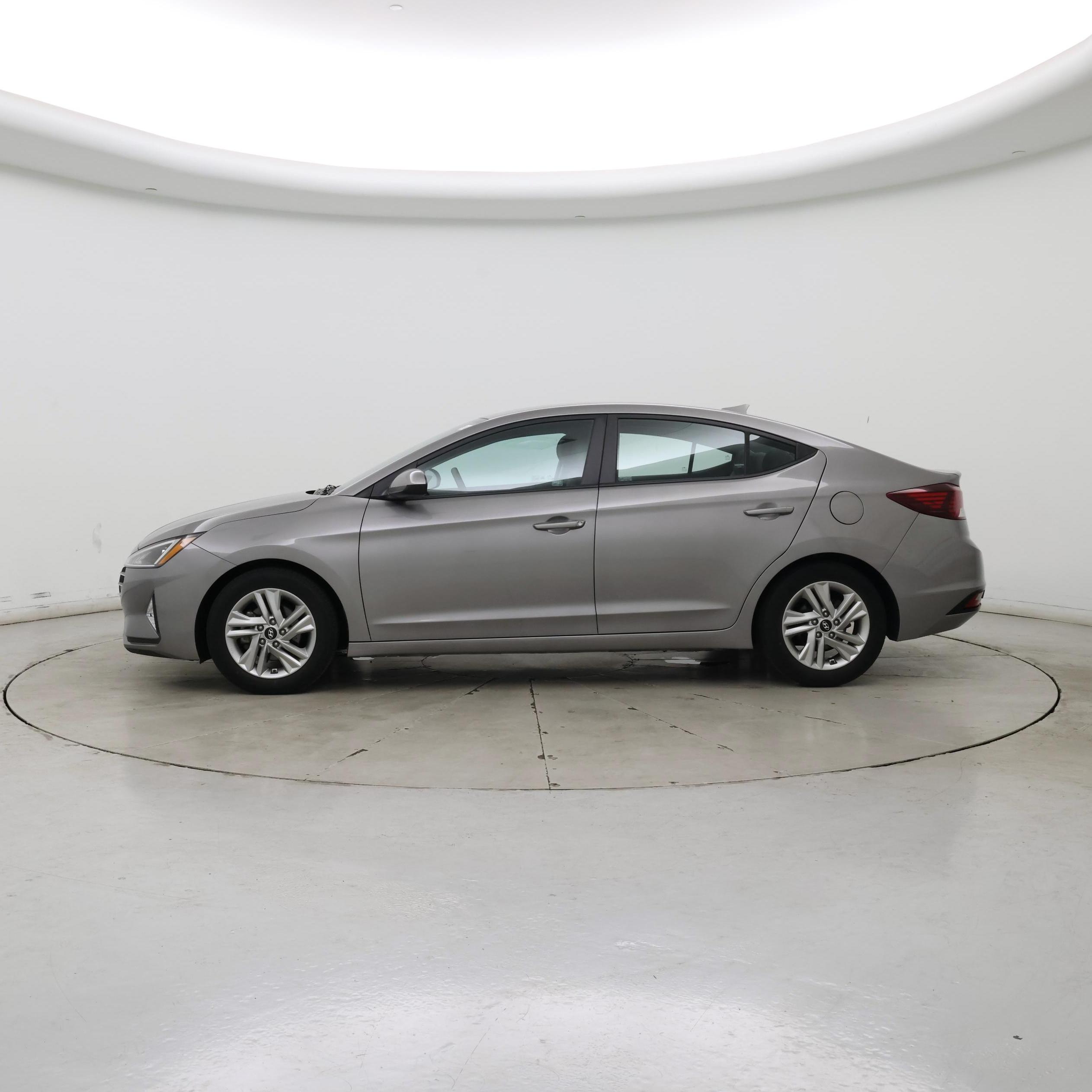 Thumbnail: 2020 Hyundai Elantra - 3