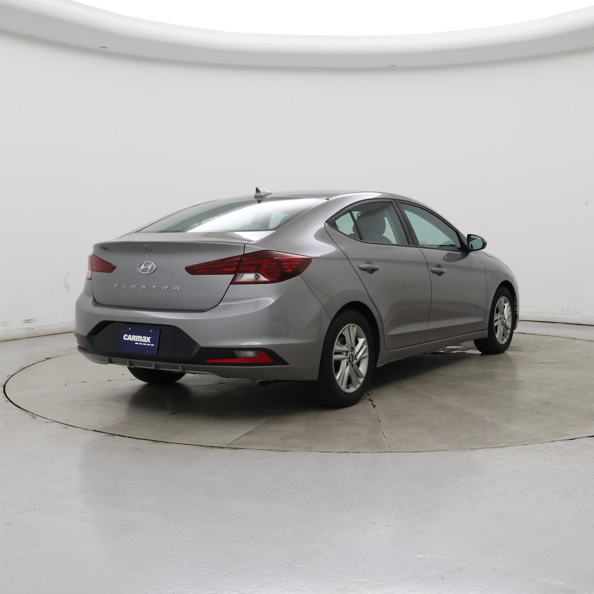 Thumbnail: 2020 Hyundai Elantra - 8