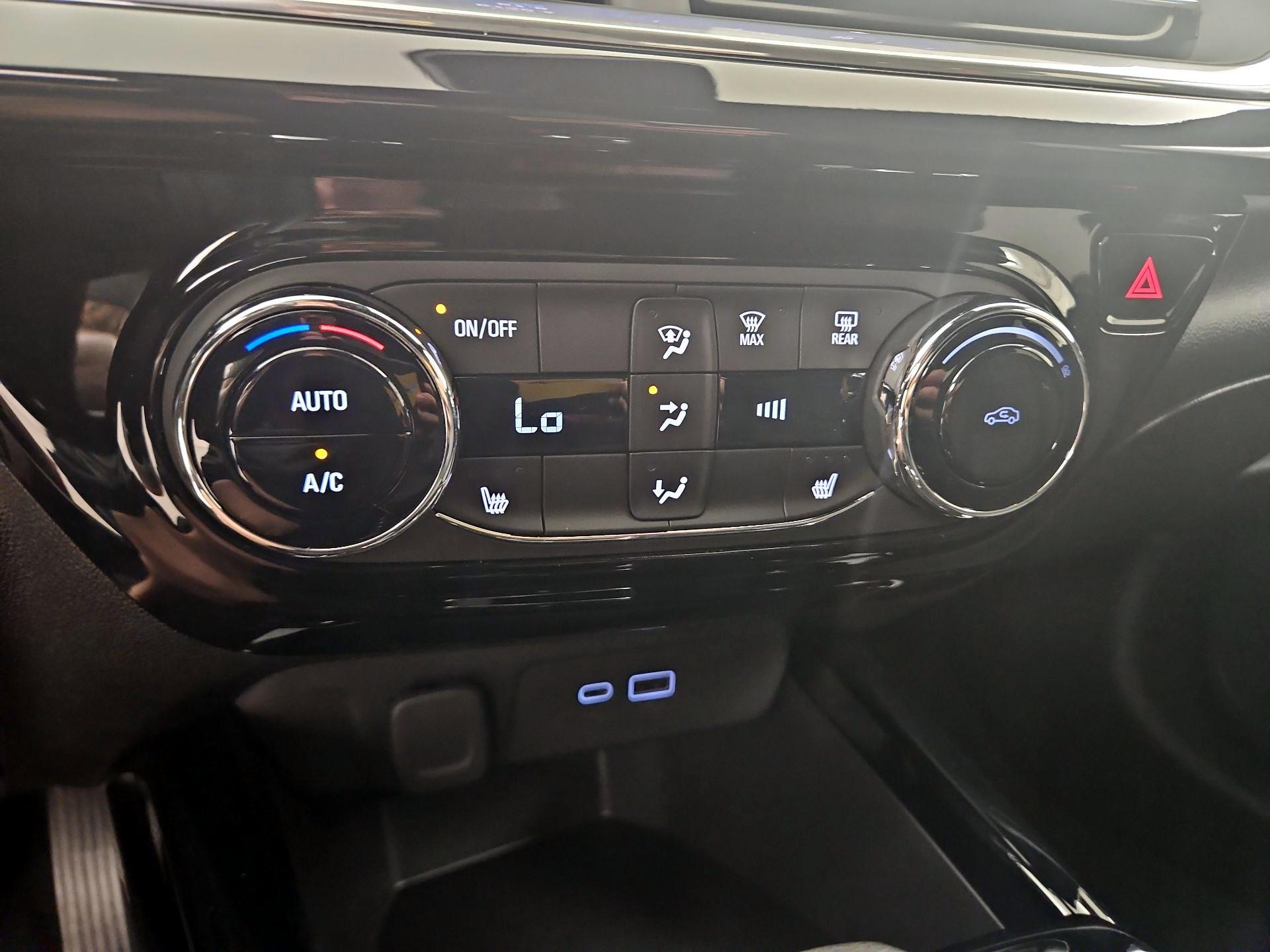 Thumbnail: 2024 Chevrolet Trax - 16