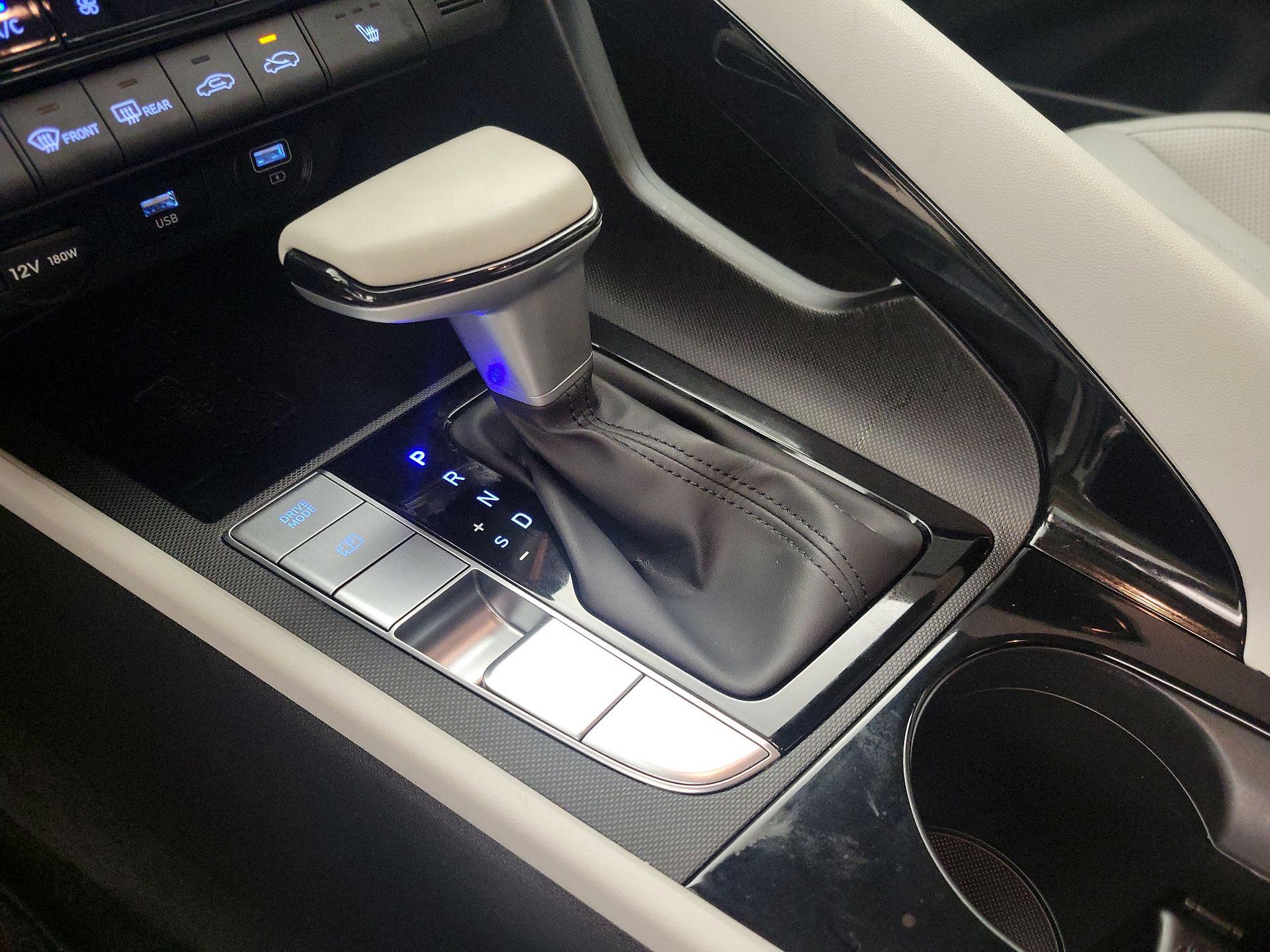 Thumbnail: 2023 Hyundai Elantra - 17