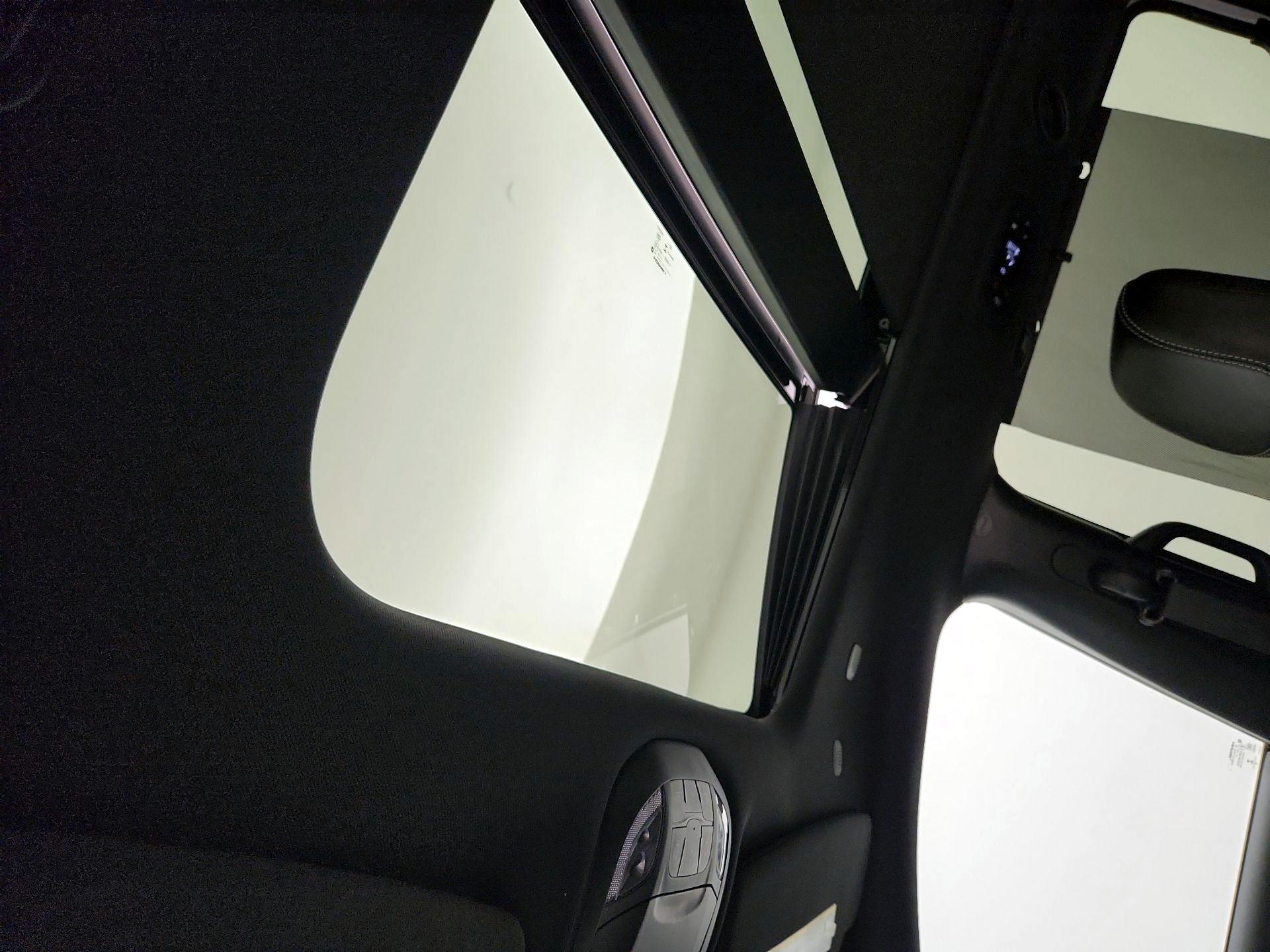 Thumbnail: 2023 Chrysler Pacifica - 20