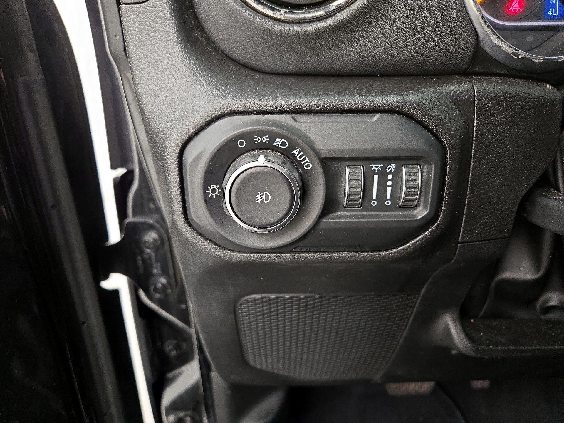 Thumbnail: 2022 Jeep Wrangler - 13
