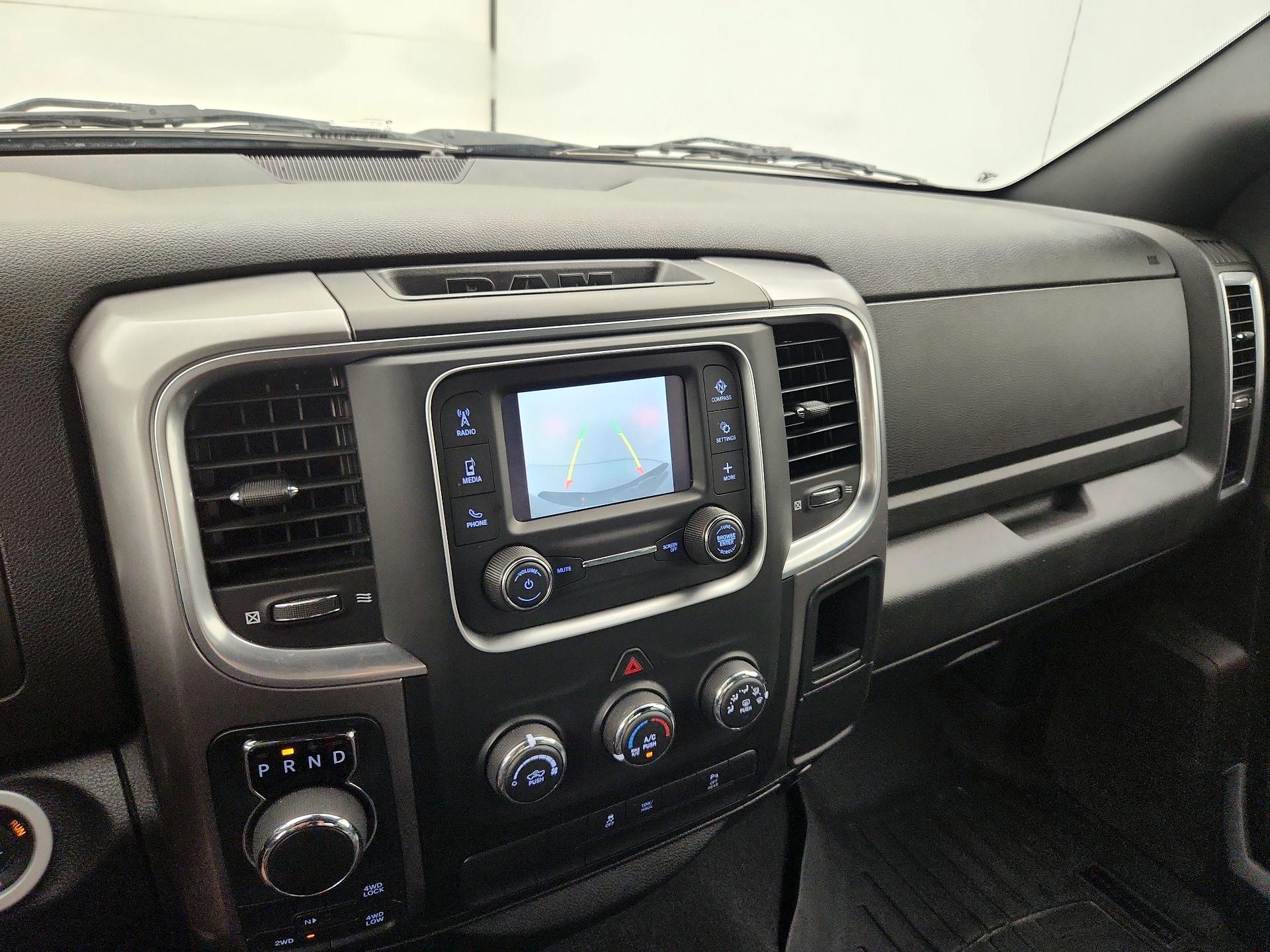Thumbnail: 2022 RAM 1500 Classic - 14