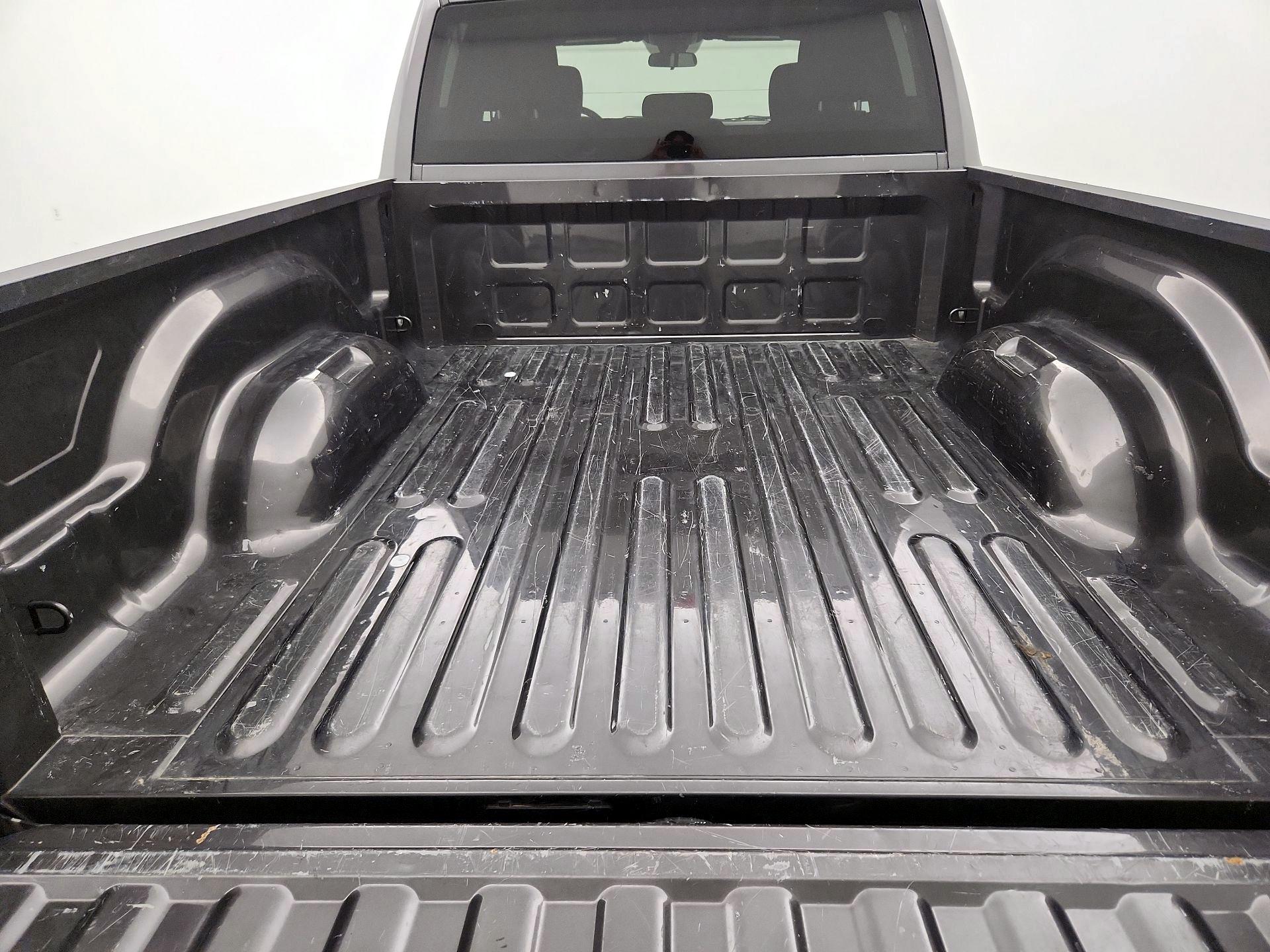Thumbnail: 2022 RAM 1500 Classic - 20