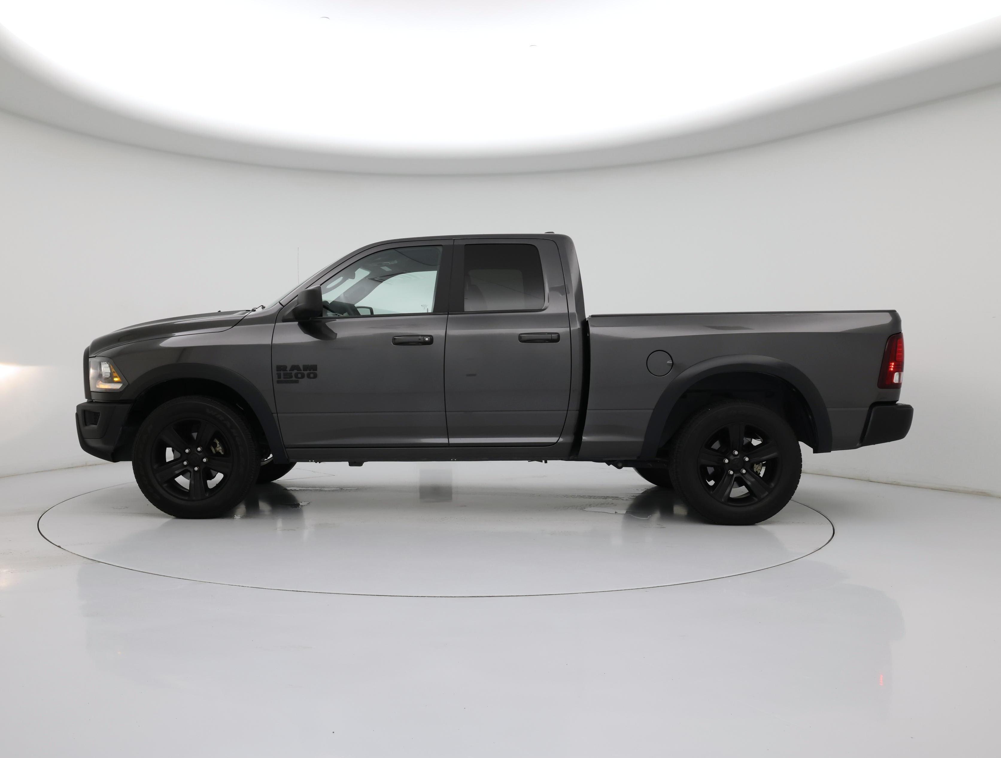 Thumbnail: 2022 RAM 1500 Classic - 3