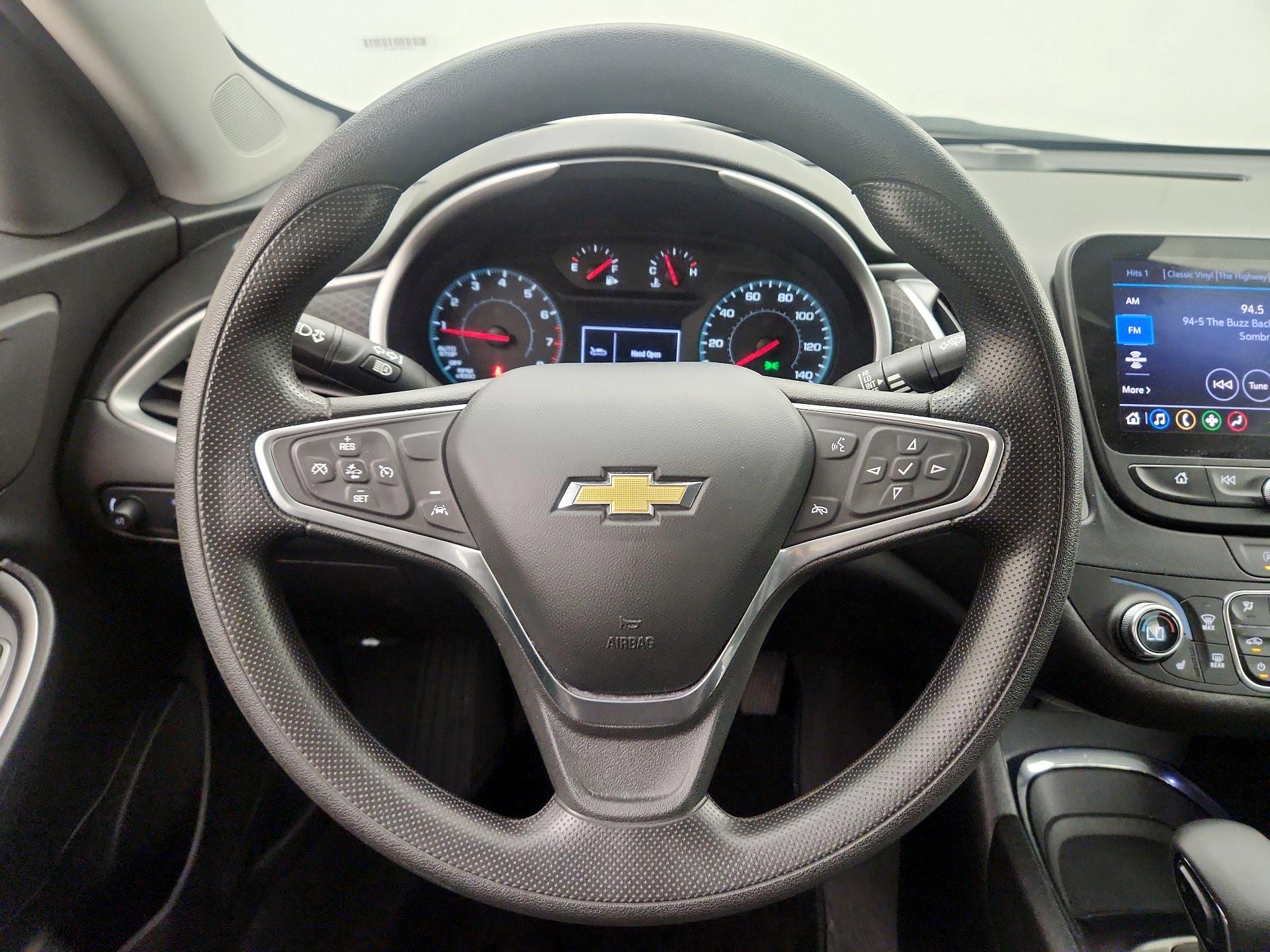 Thumbnail: 2023 Chevrolet Malibu - 10