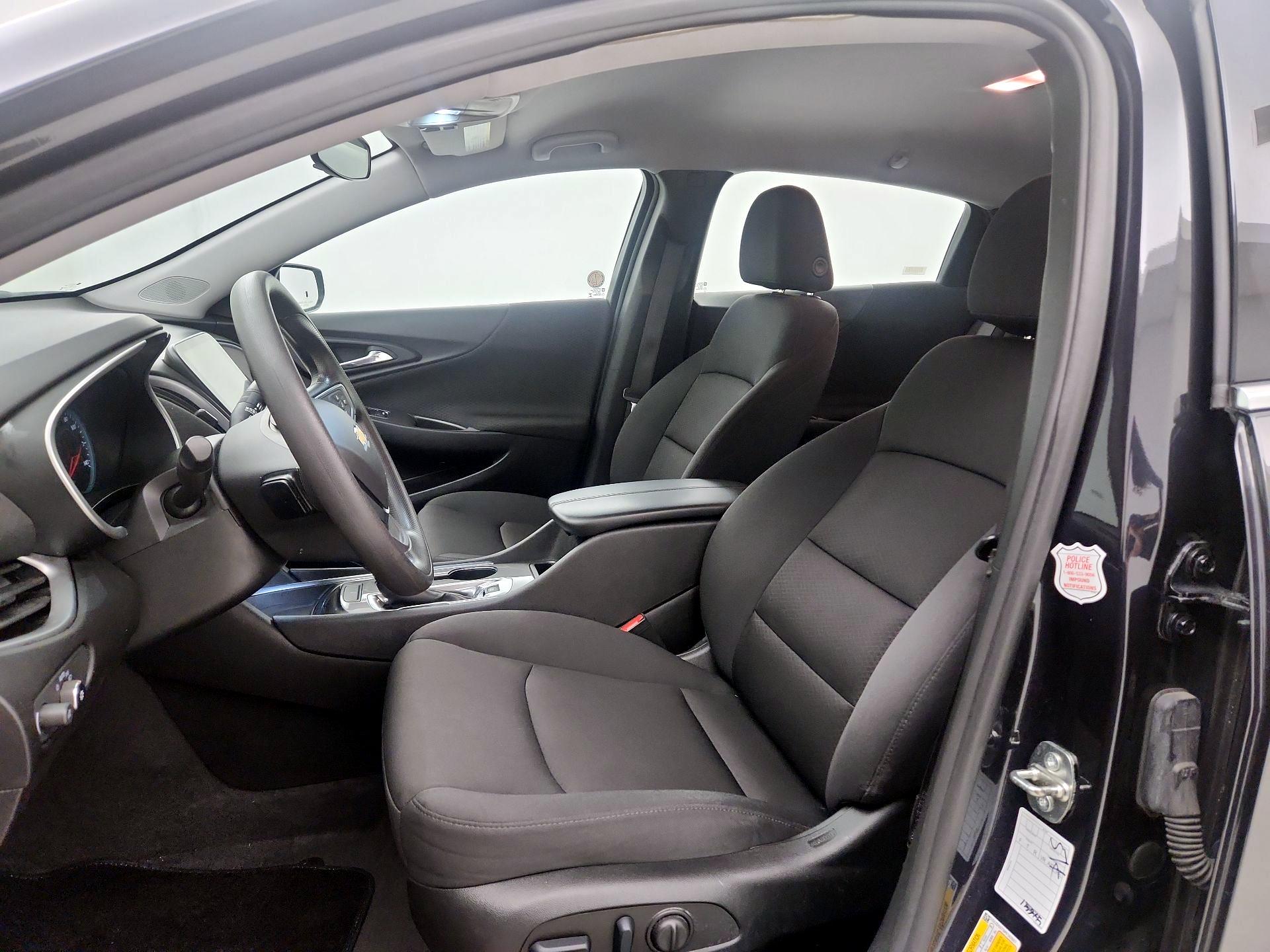Thumbnail: 2023 Chevrolet Malibu - 11
