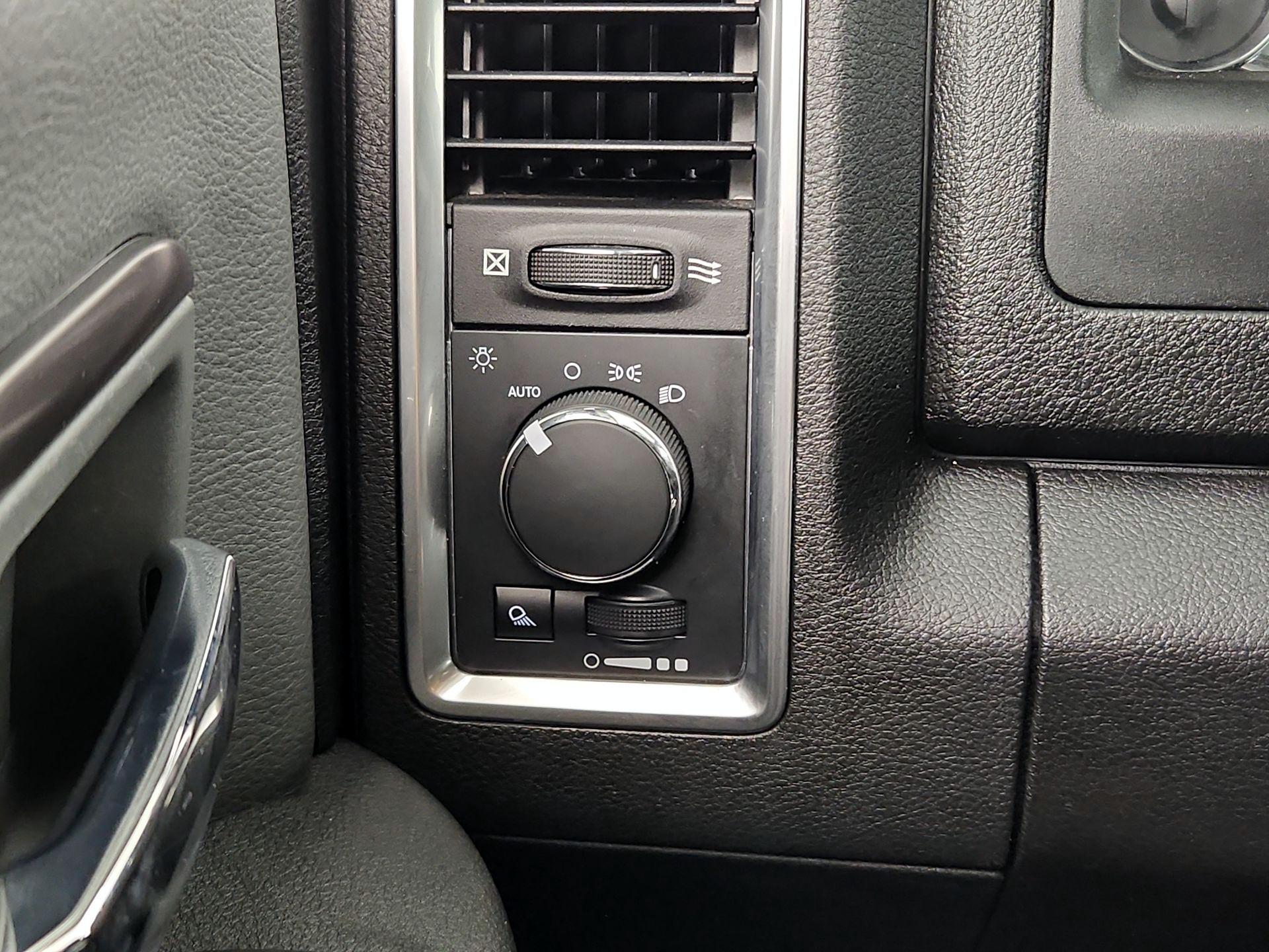 Thumbnail: 2023 RAM 1500 Classic - 13