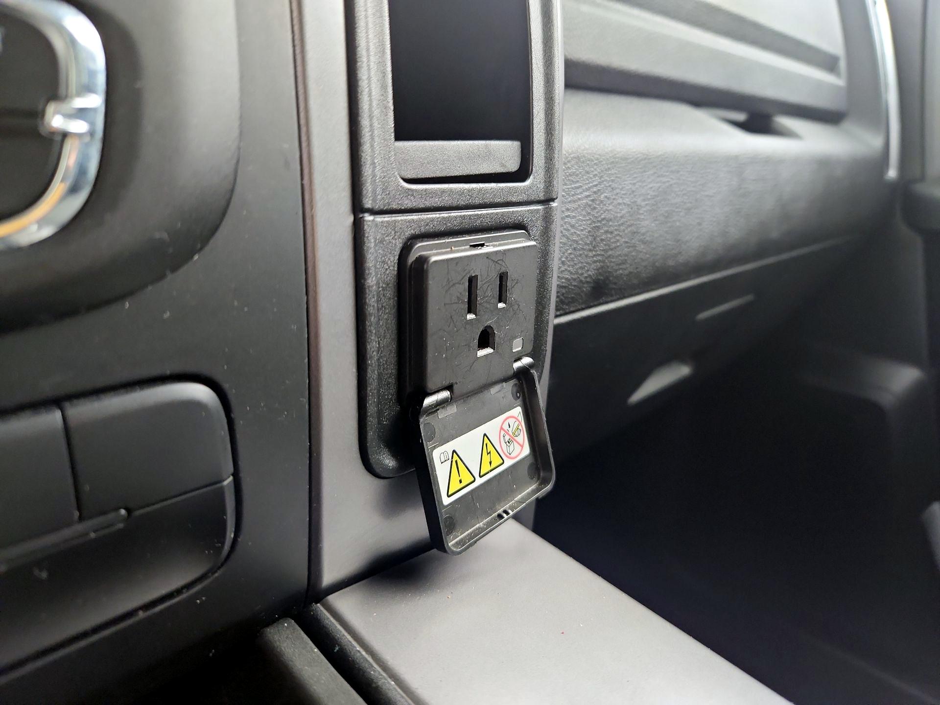 Thumbnail: 2023 RAM 1500 Classic - 18