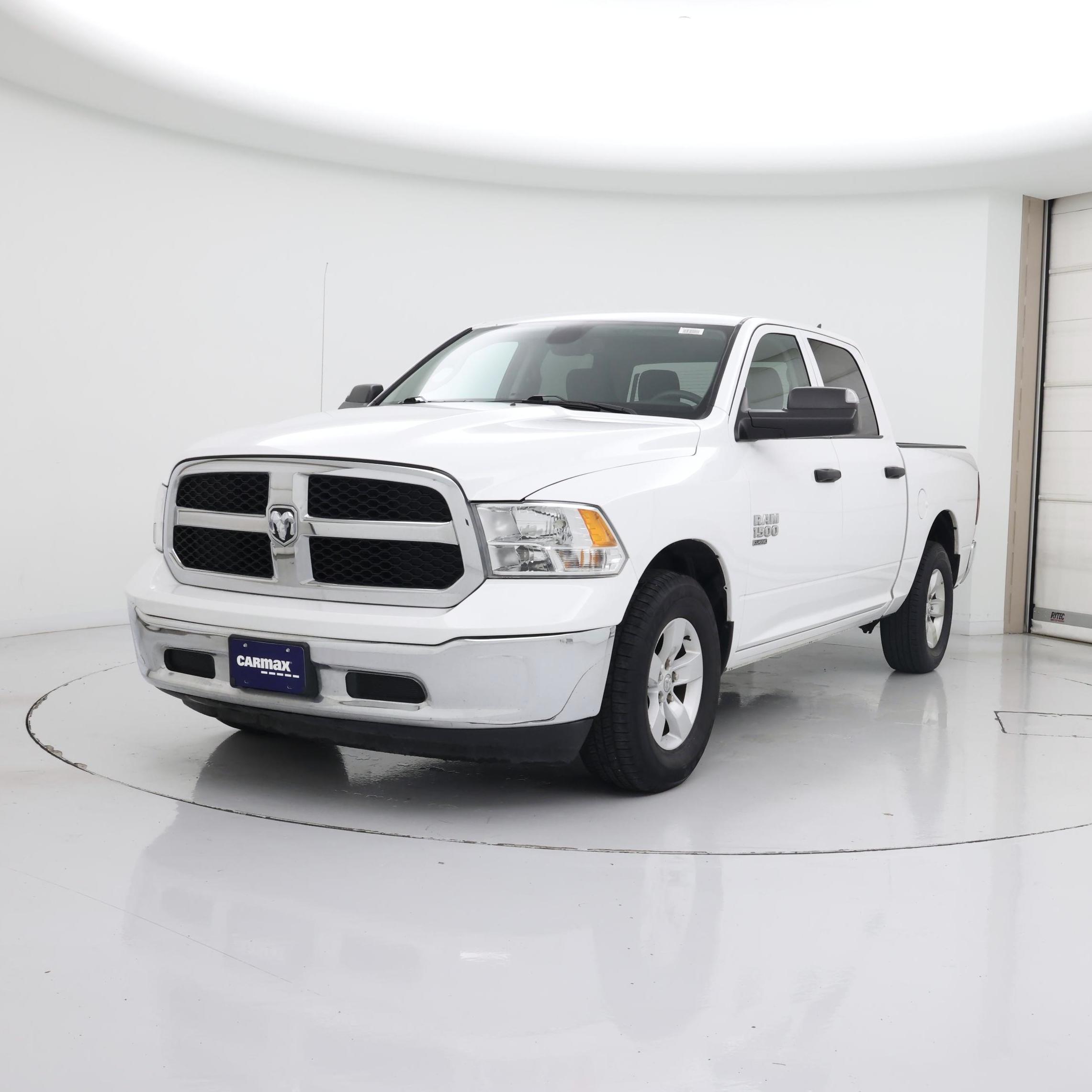 Thumbnail: 2023 RAM 1500 Classic - 4