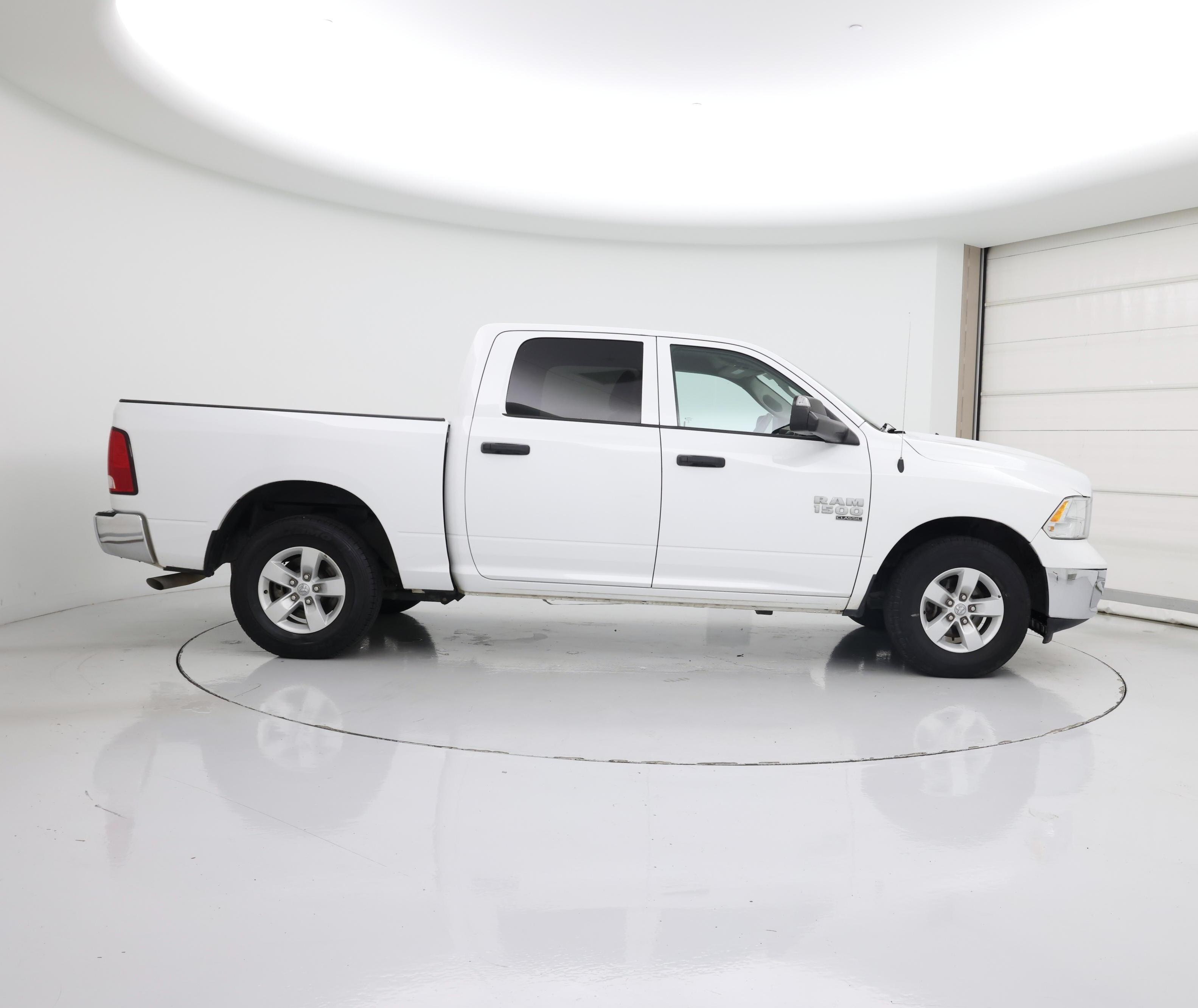 Thumbnail: 2023 RAM 1500 Classic - 7