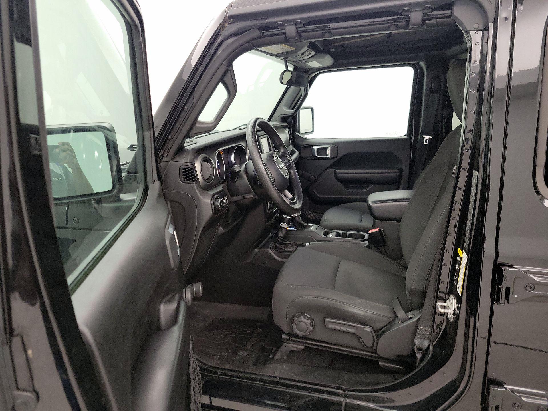 Thumbnail: 2021 Jeep Wrangler - 11