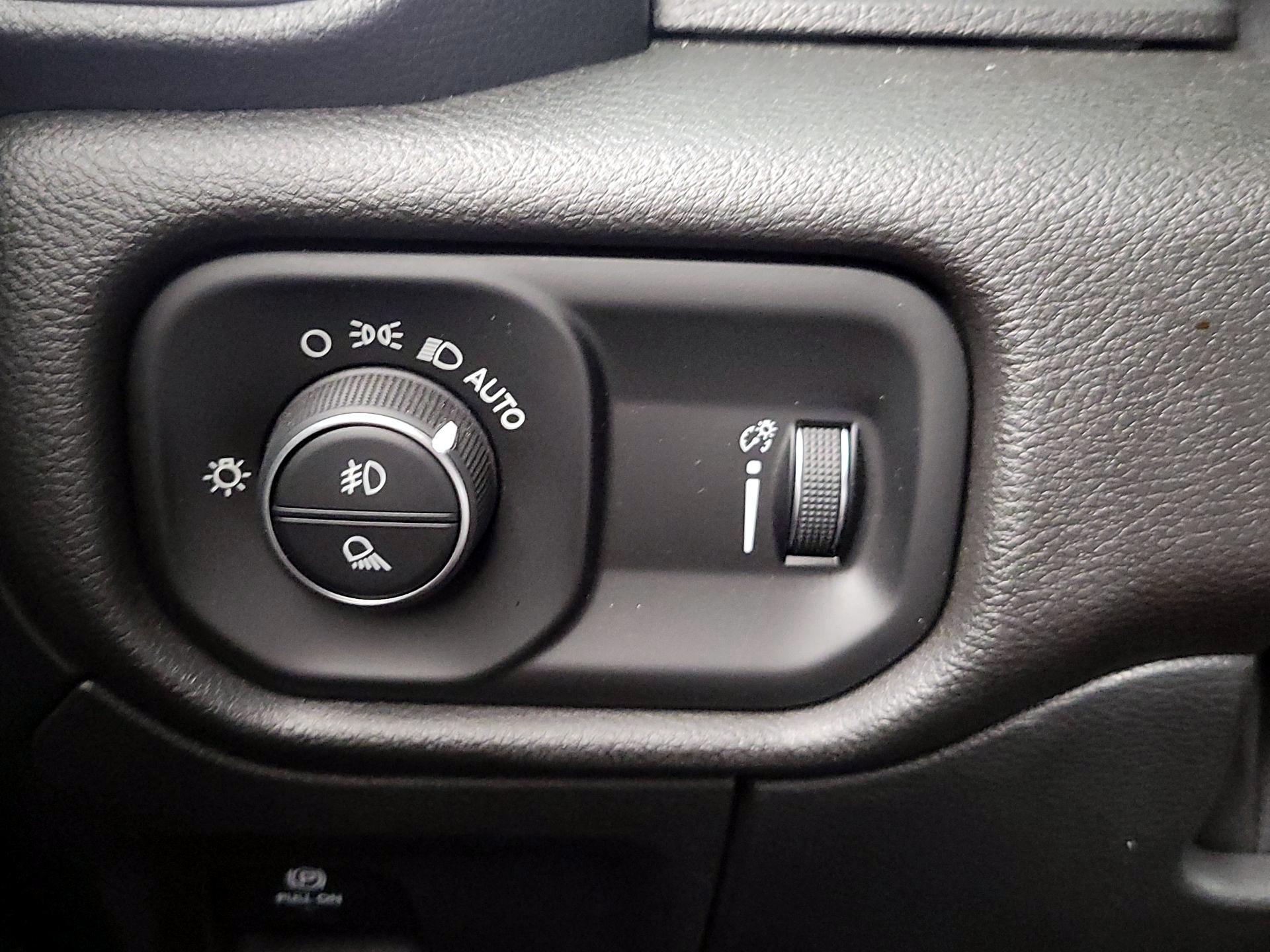 Thumbnail: 2021 RAM 1500 - 13